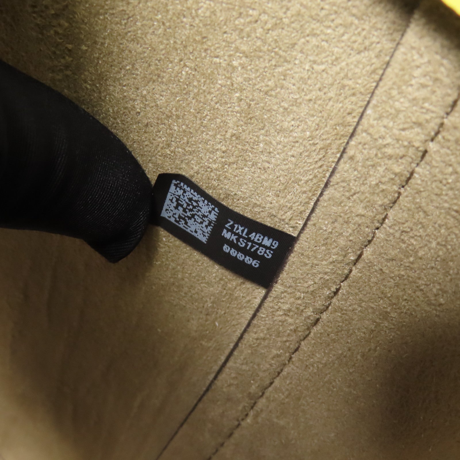 Michael Kors 牛皮皮革Shoulder Bag銀扣手挽肩背兩用袋