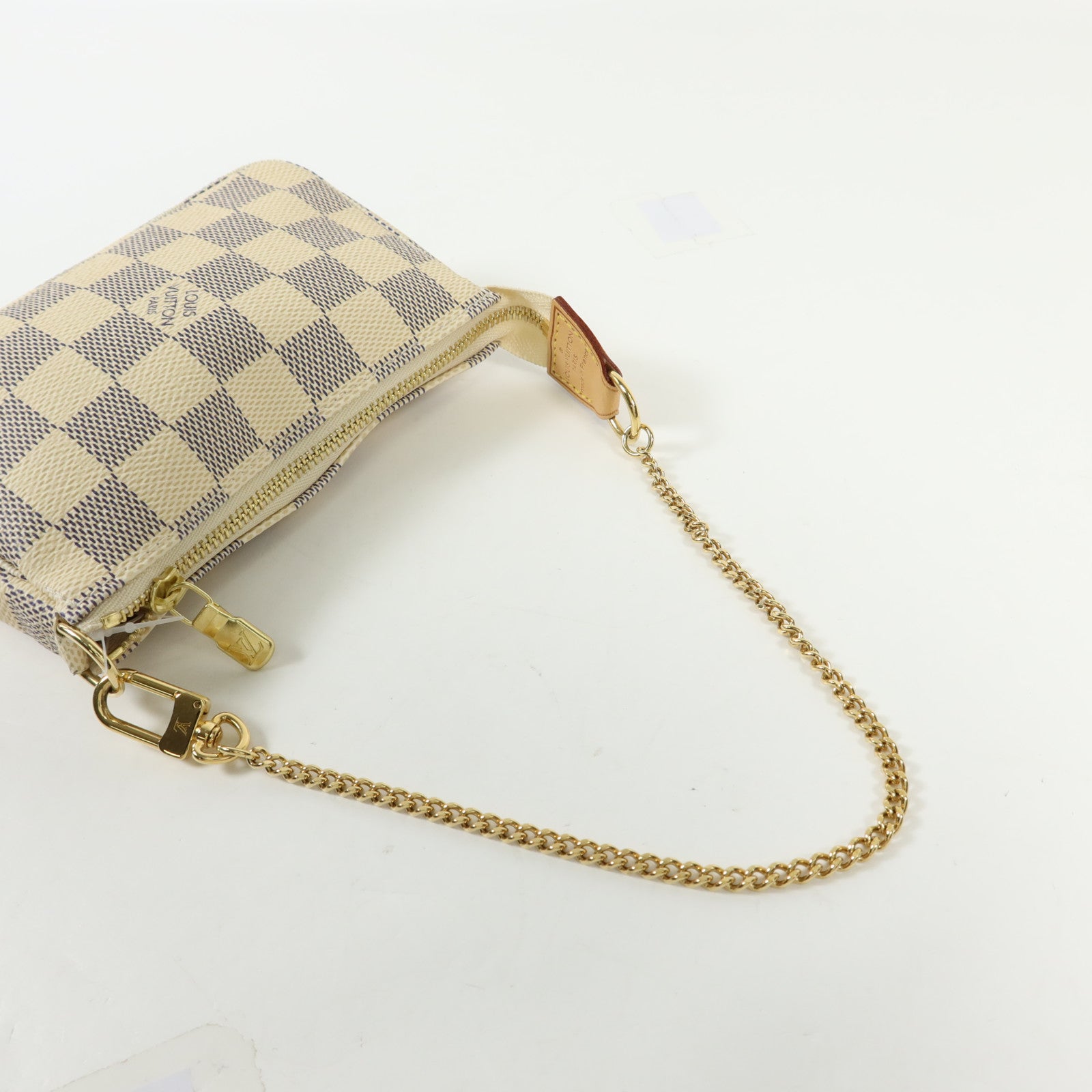 LOUIS VUITTON Damier Azur Mini Pochette Accessories金扣鏈帶手挽袋