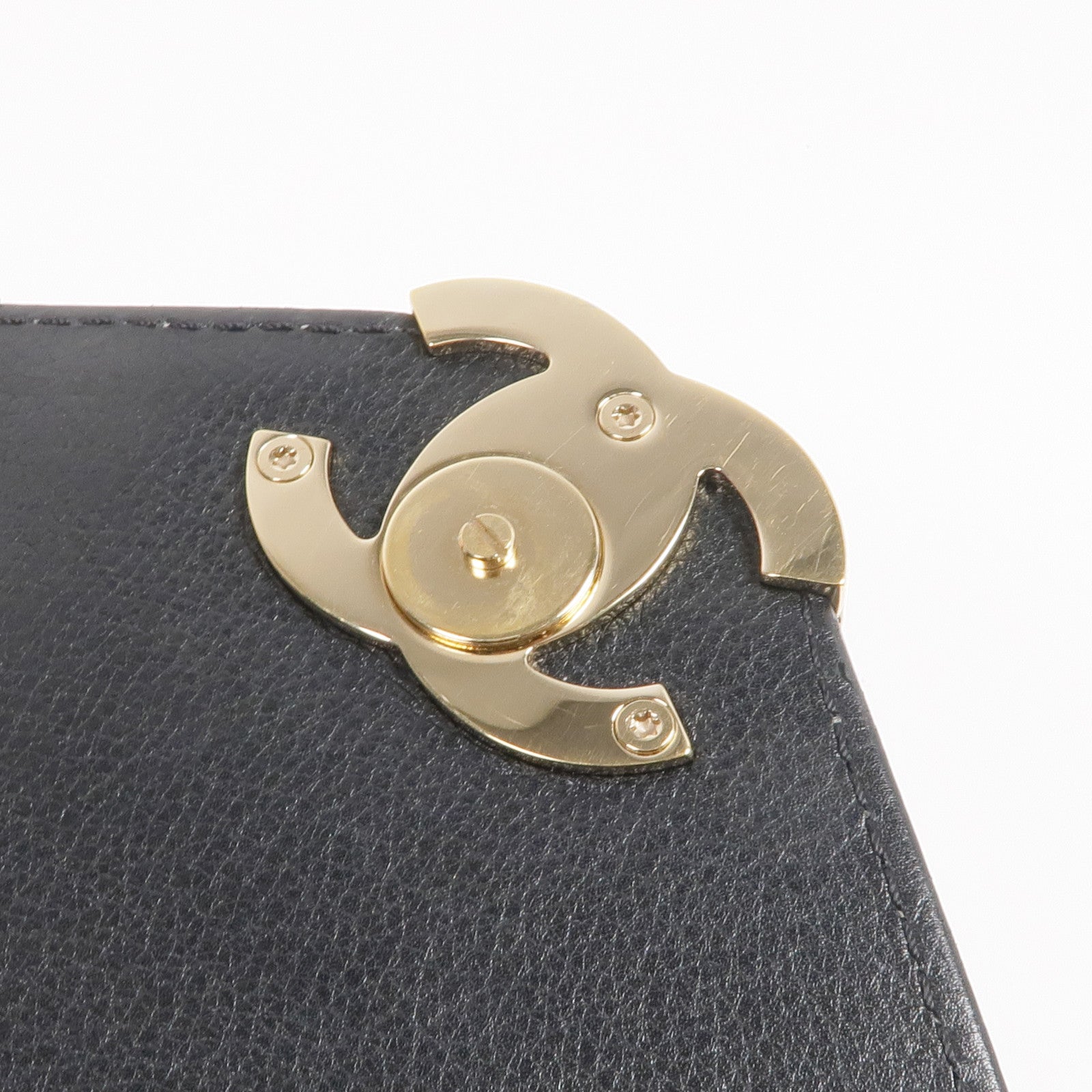 CHANEL 【激減優惠】牛皮皮革Chain Shoulder金扣鏈帶肩背袋