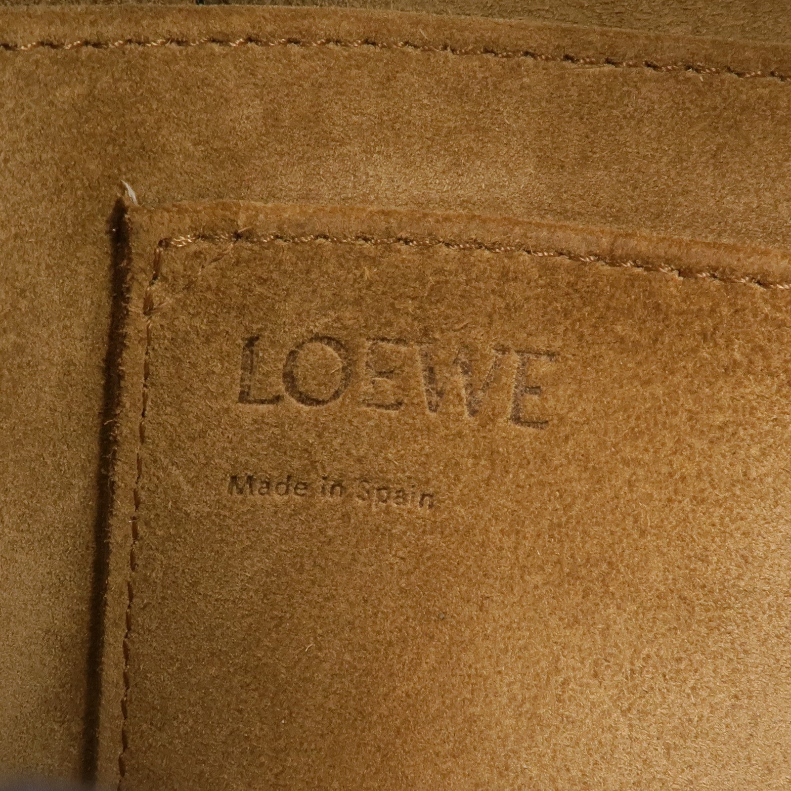 LOEWE 牛皮皮革Gate Small金扣肩背袋