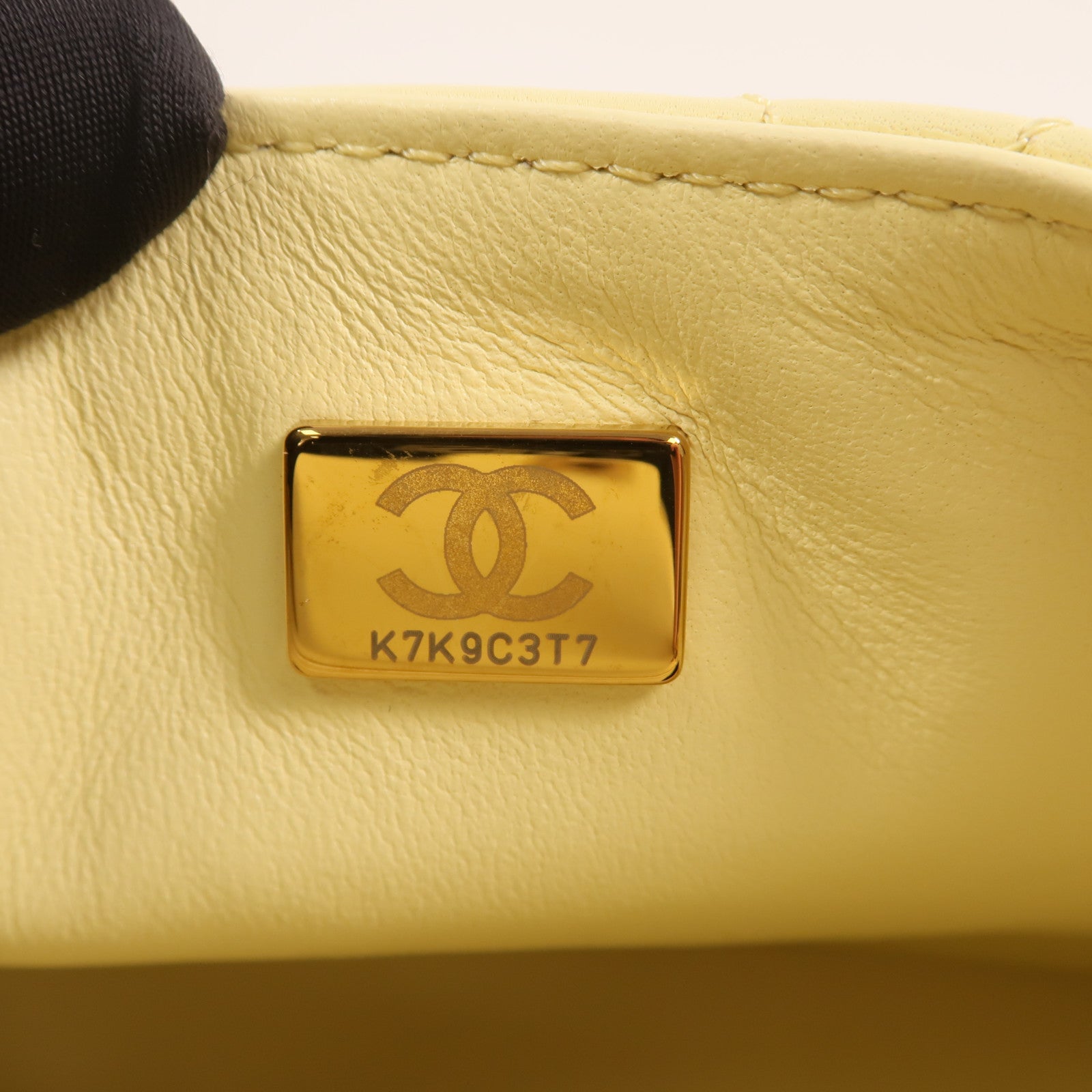 CHANEL 羊皮皮革Mini Flap Bag金扣鏈帶肩背袋