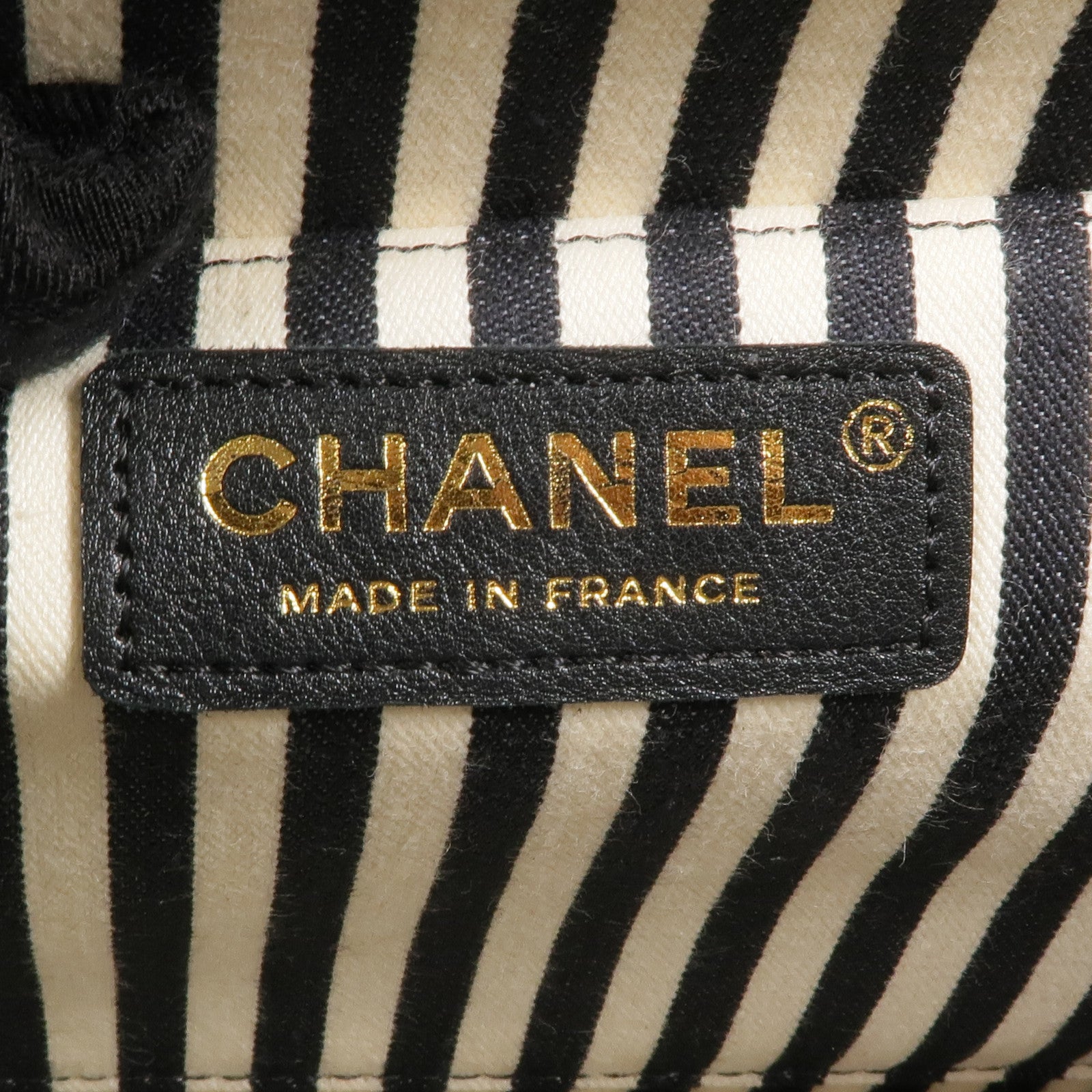 CHANEL 牛皮皮革Chain Shoulder金扣鏈帶肩背袋