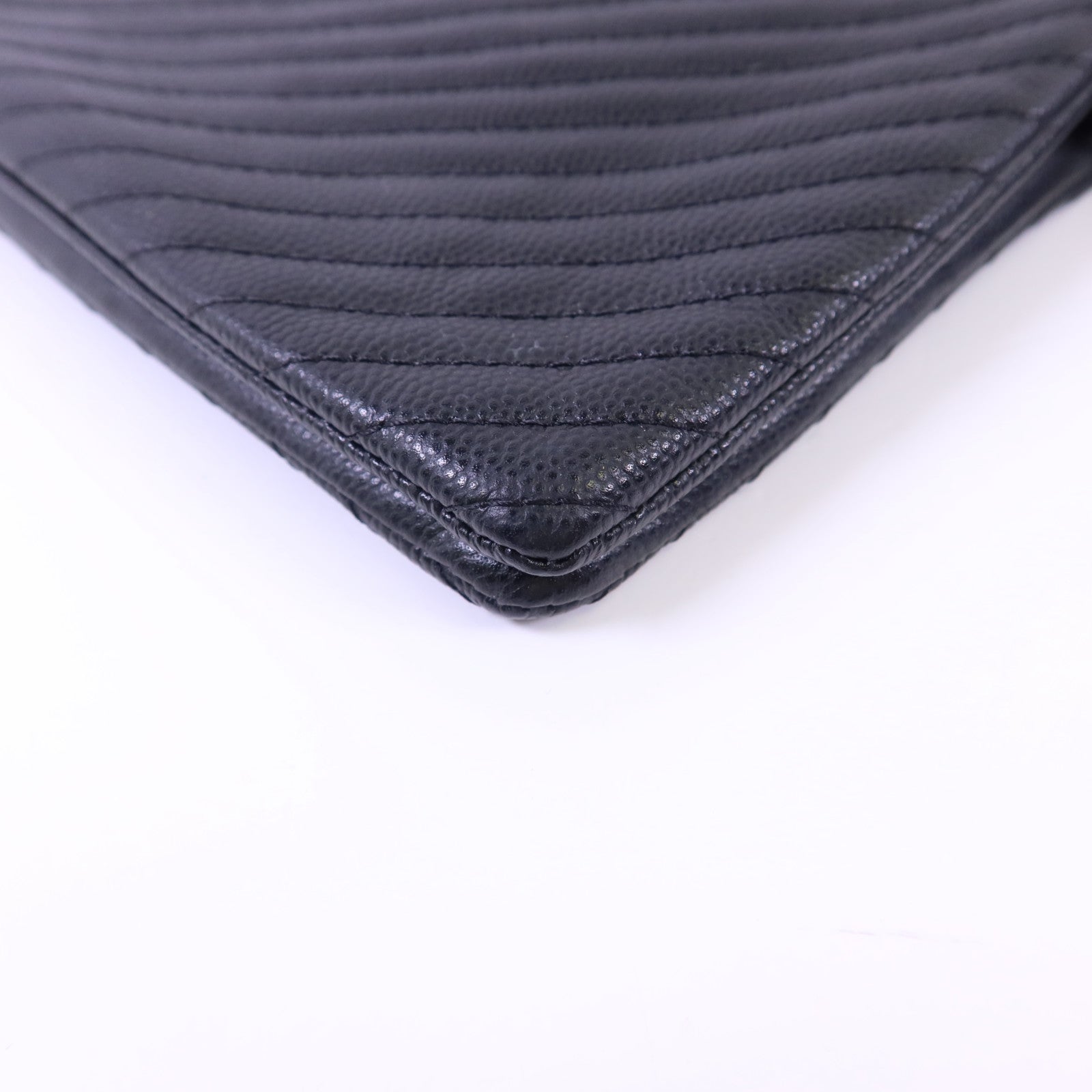 CHANEL 牛皮皮革Pouch銀扣小袋