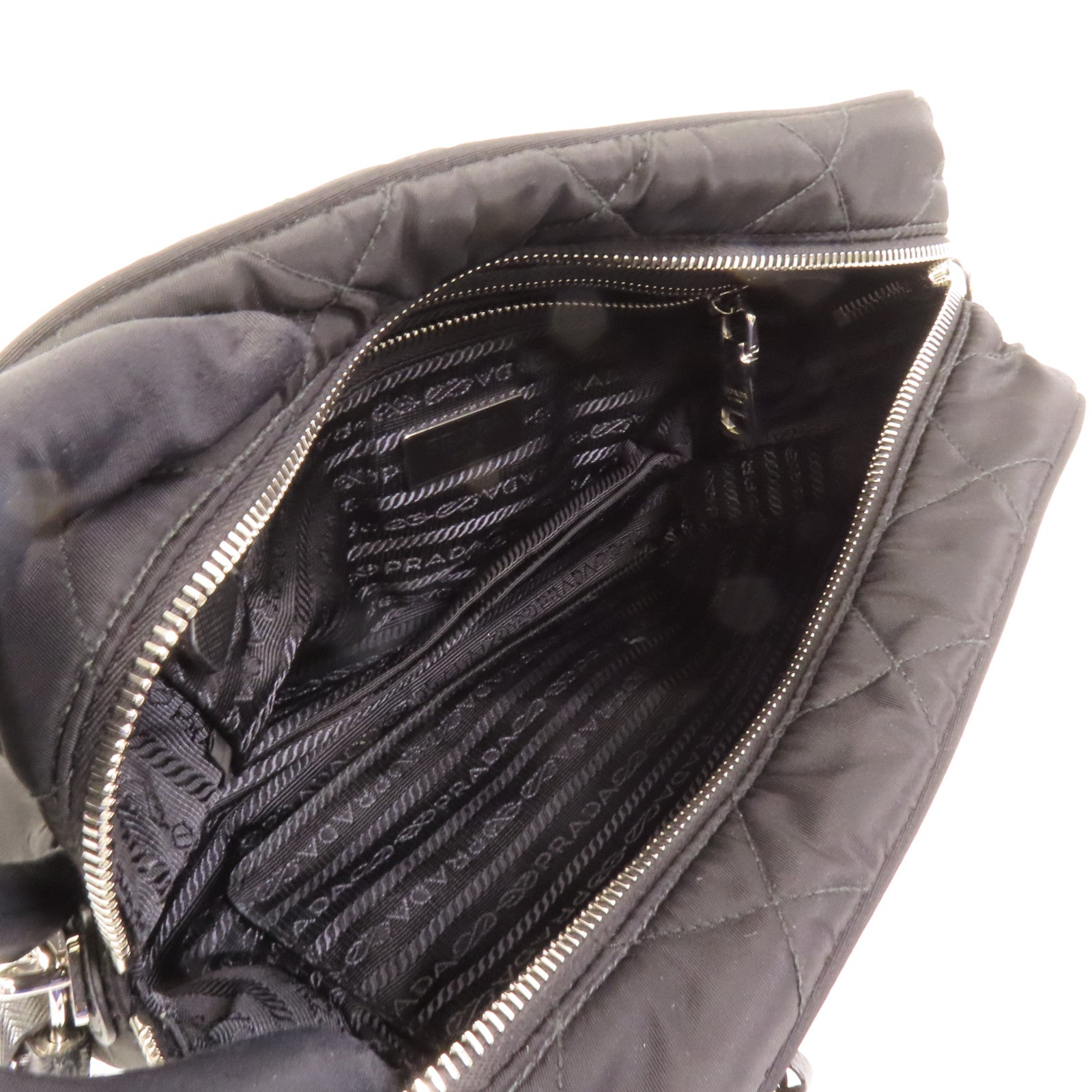 PRADA 尼龍Sholder Bag銀扣肩背袋
