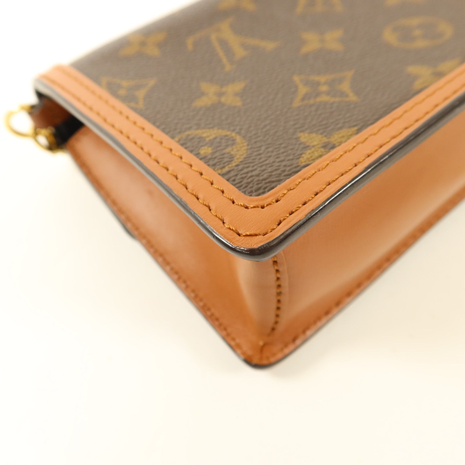 LOUIS VUITTON Monogram Reverse Dauphine Chain Wallet金扣鏈帶肩背袋