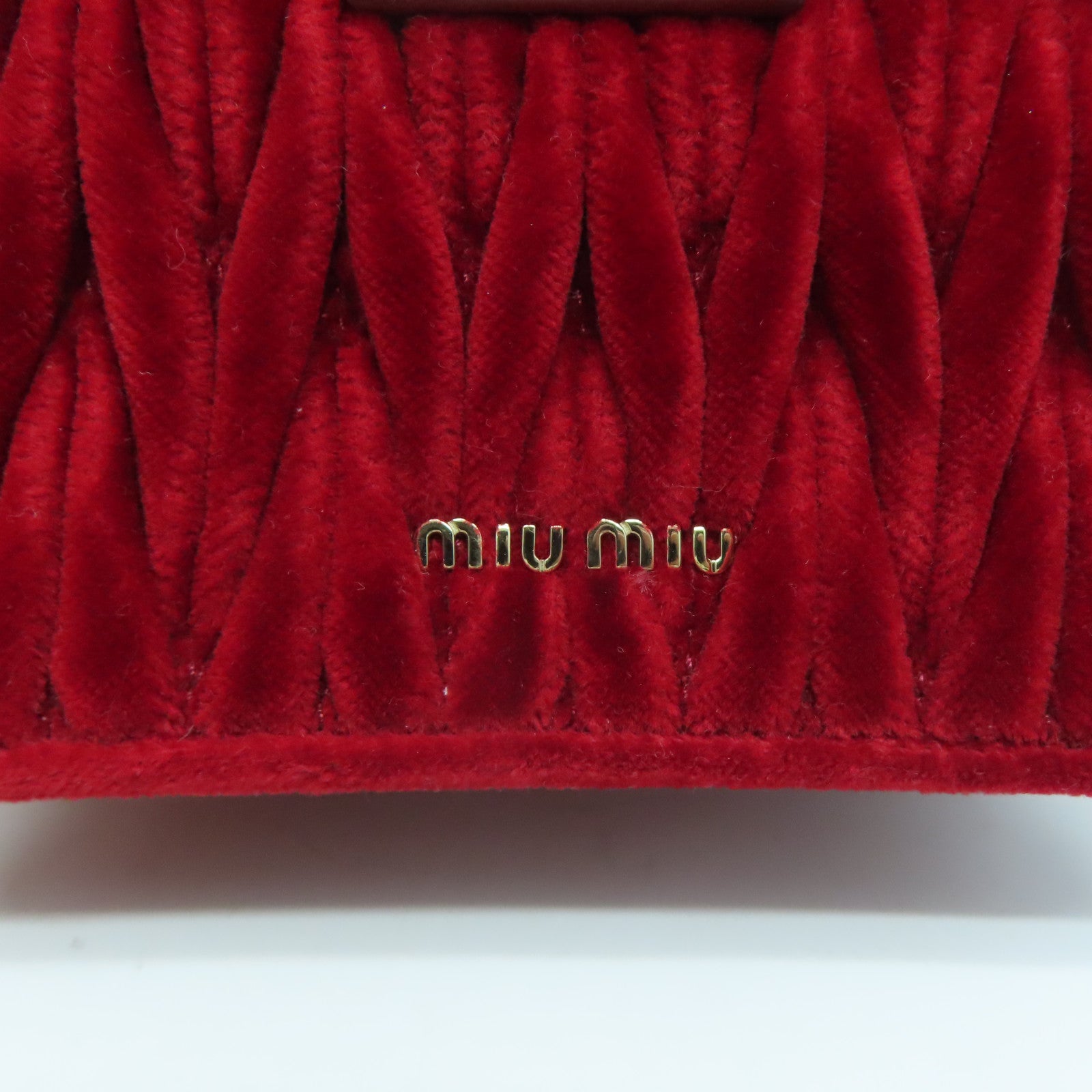 Miu Miu 天鵝絨Chain Shoulder金扣鏈帶肩背袋紅色
