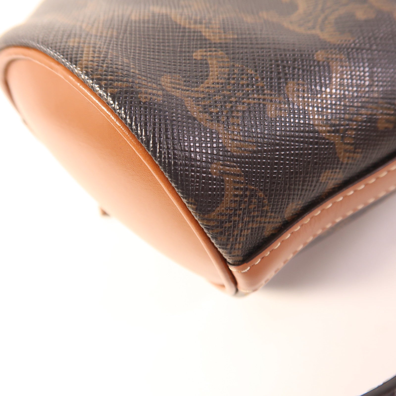 CELINE 塗層帆布Triomphe Bucket Bag金扣肩背袋