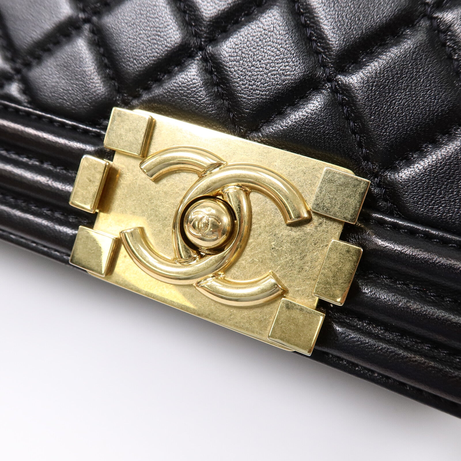 CHANEL 羊皮皮革Boy 25鏈帶肩背袋