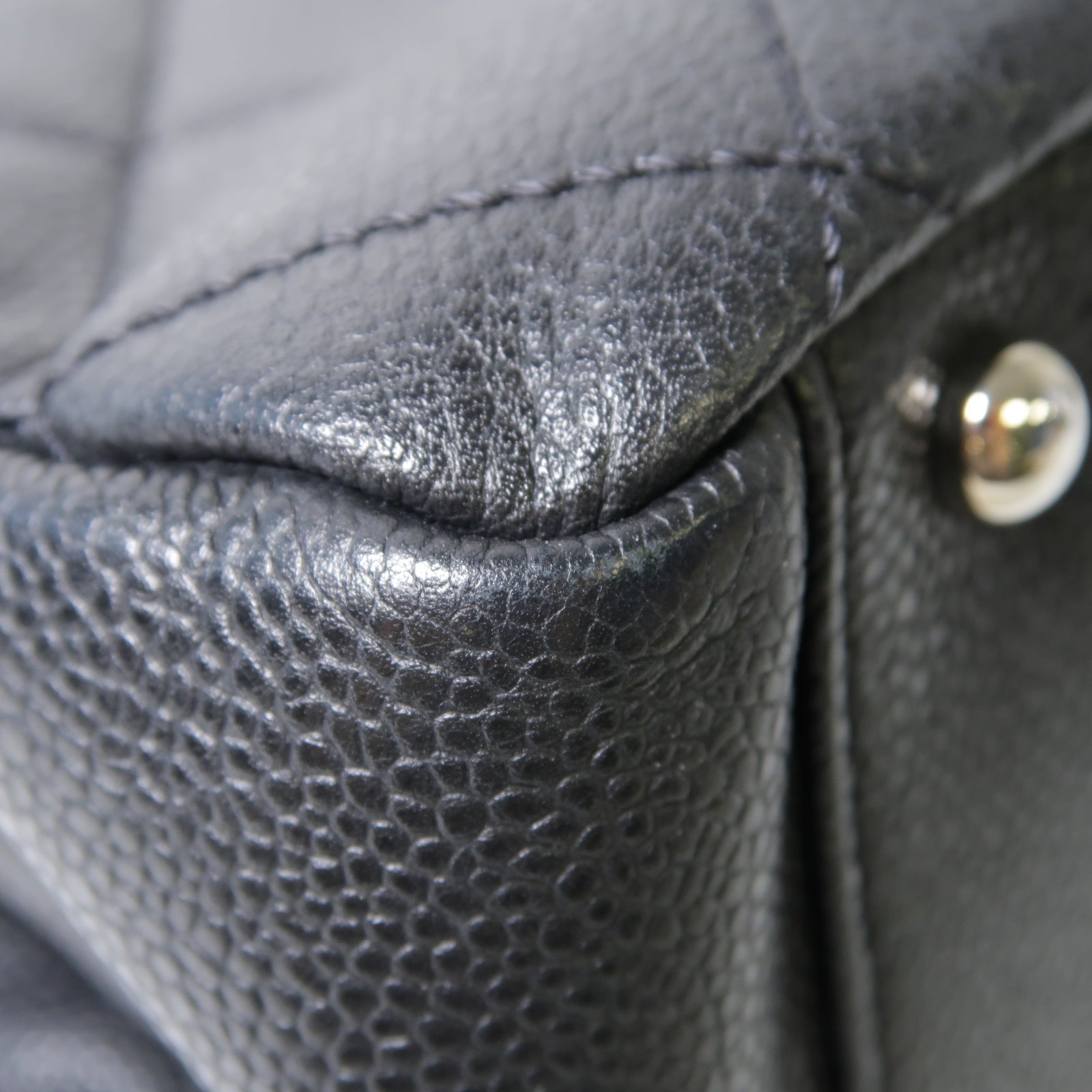 CHANEL **【激減優惠】菱格Caviar皮革Chain Shoulder銀扣鏈帶肩背袋黑色