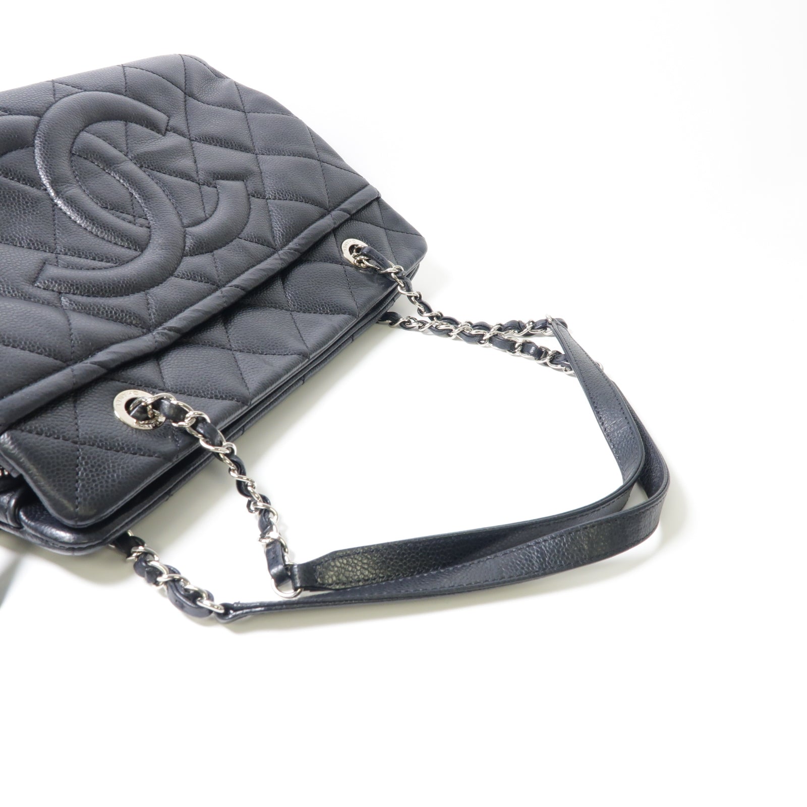 CHANEL **【激減優惠】菱格Caviar皮革Chain Shoulder銀扣鏈帶肩背袋黑色