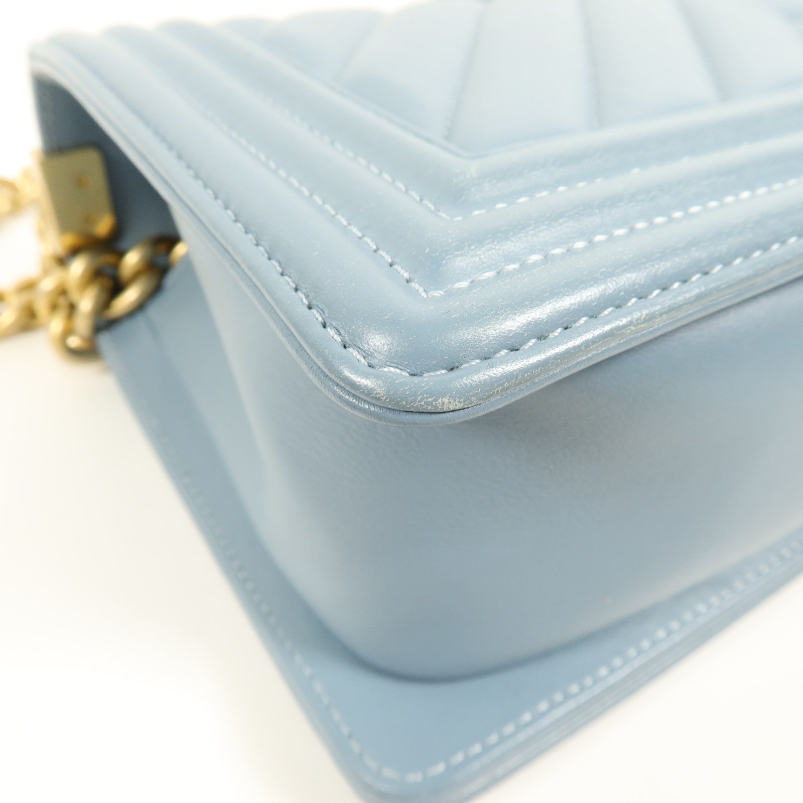 CHANEL 羊皮皮革Boy 25金扣鏈帶肩背袋