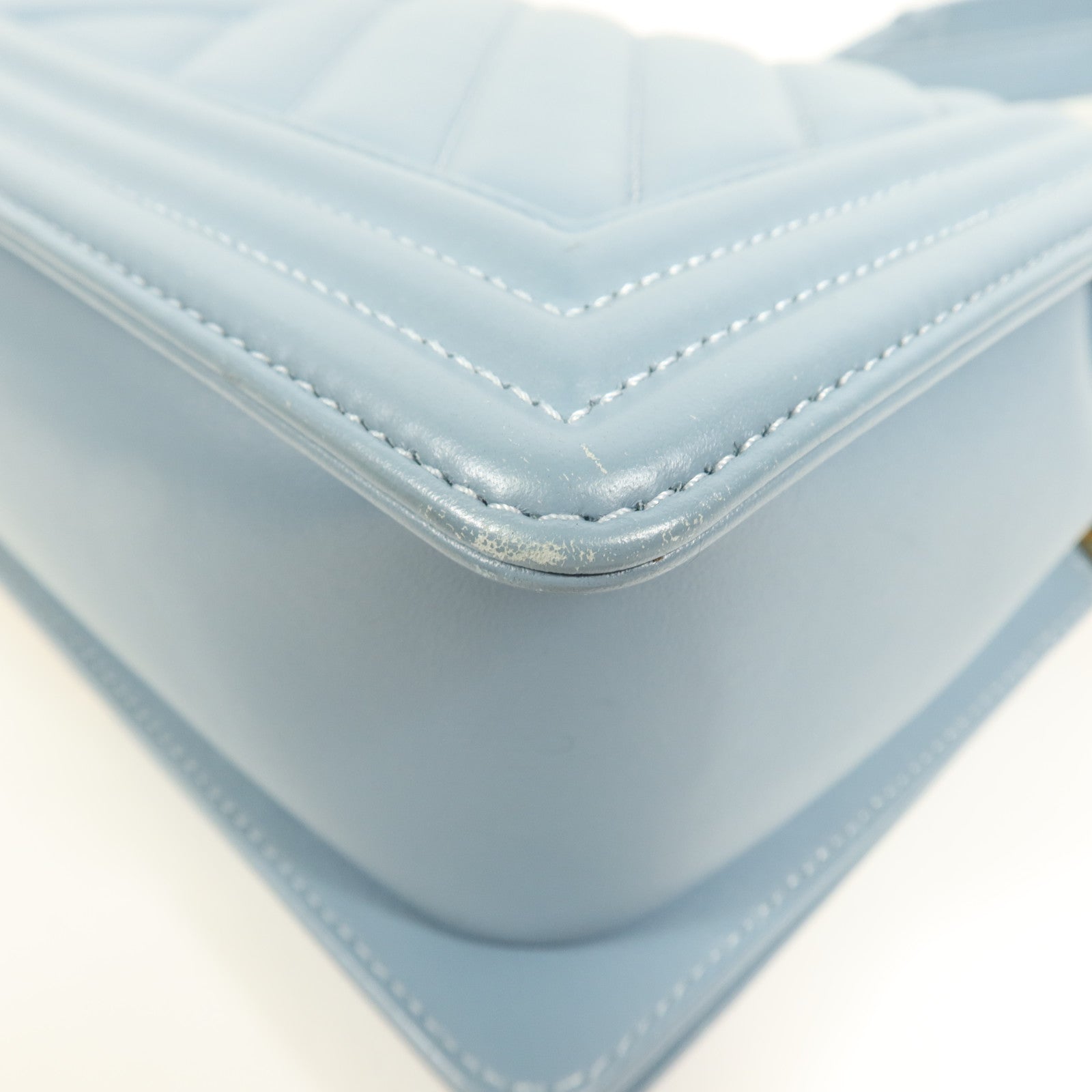 CHANEL 羊皮皮革Boy 25金扣鏈帶肩背袋