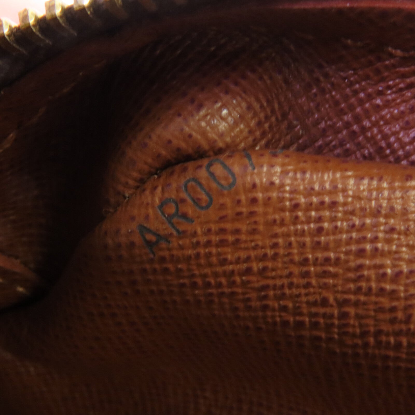 LOUIS VUITTON Monogram Nile金扣肩背袋