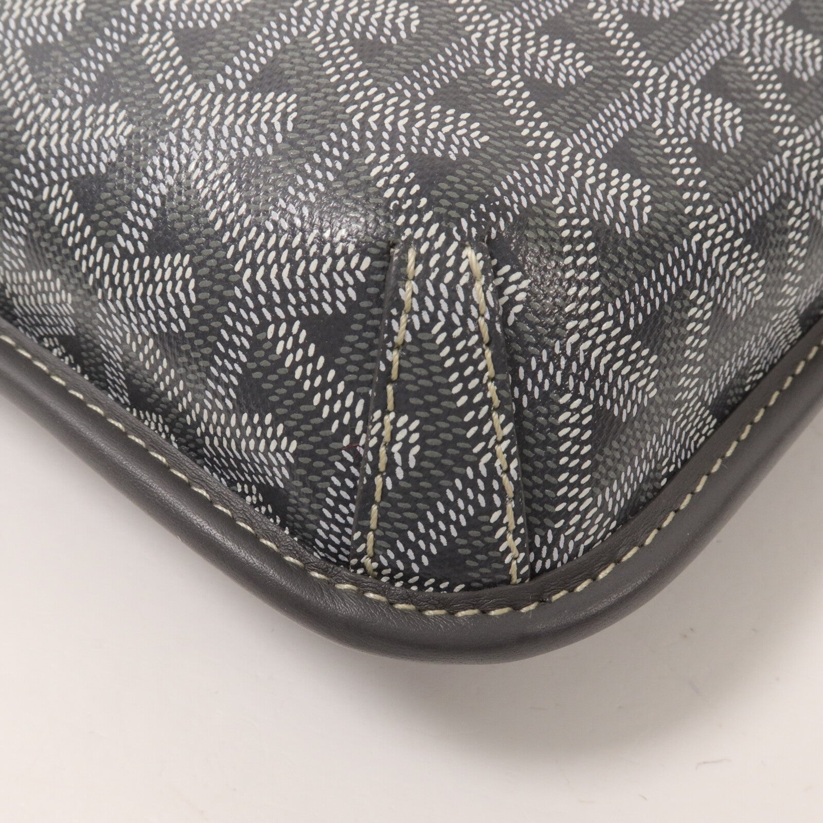 GOYARD 塗層帆布Coursier Messenger肩背袋