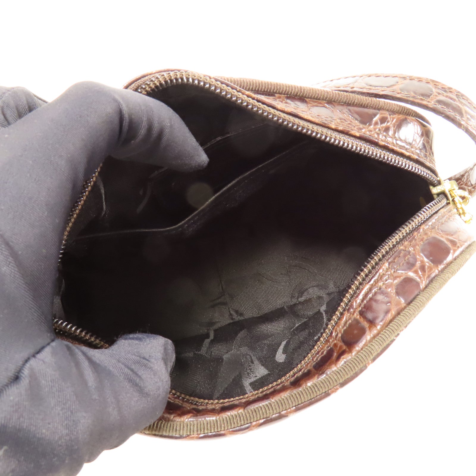 Salvatore Ferragamo 牛皮皮革Shoulder Bag金扣肩背袋