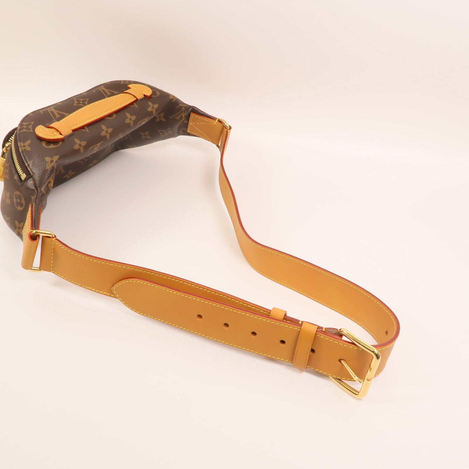 LOUIS VUITTON Monogram Rush Bumbag金扣腰包