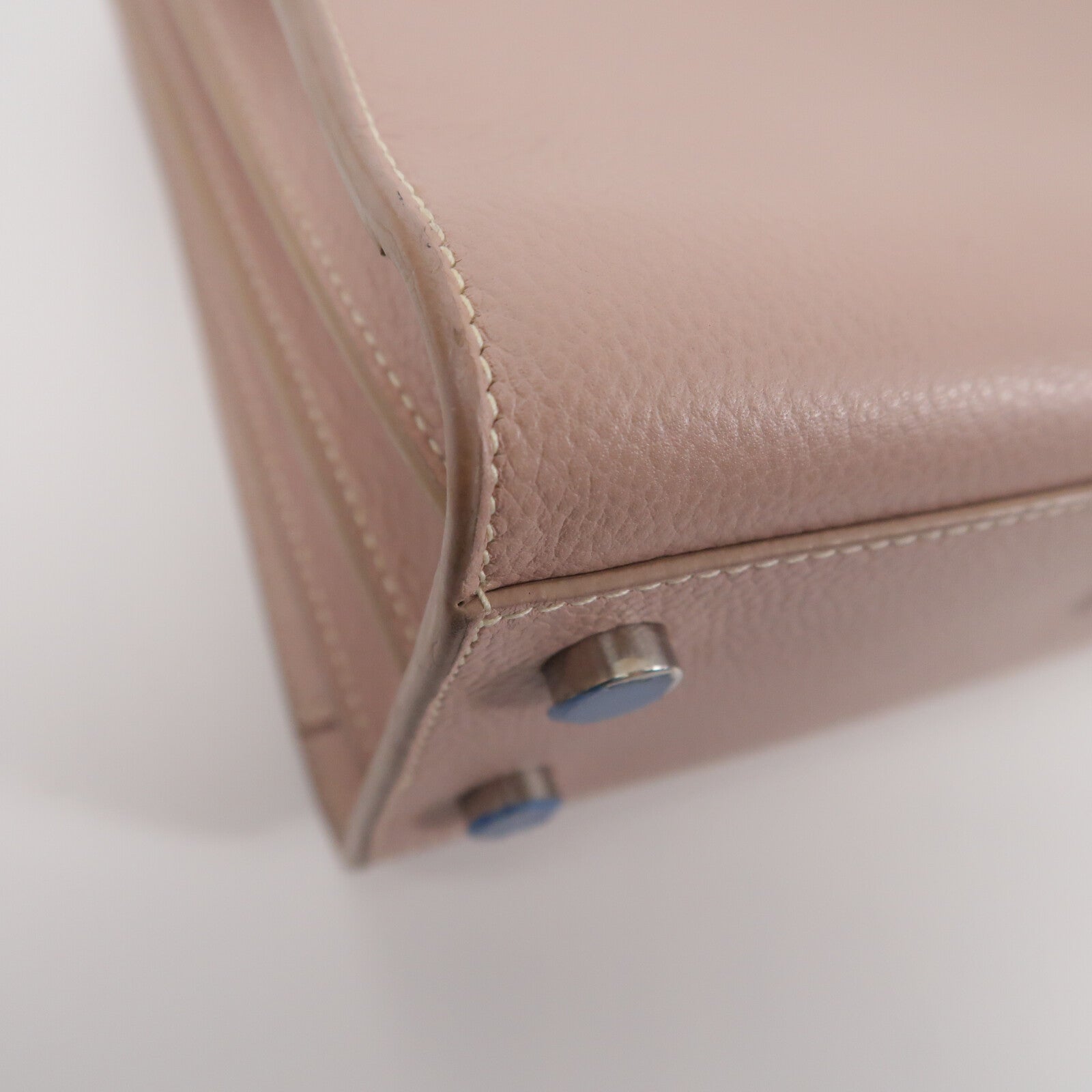 YVES SAINT LAURENT 牛皮皮革Sac De Jour Nano手挽肩背兩用袋