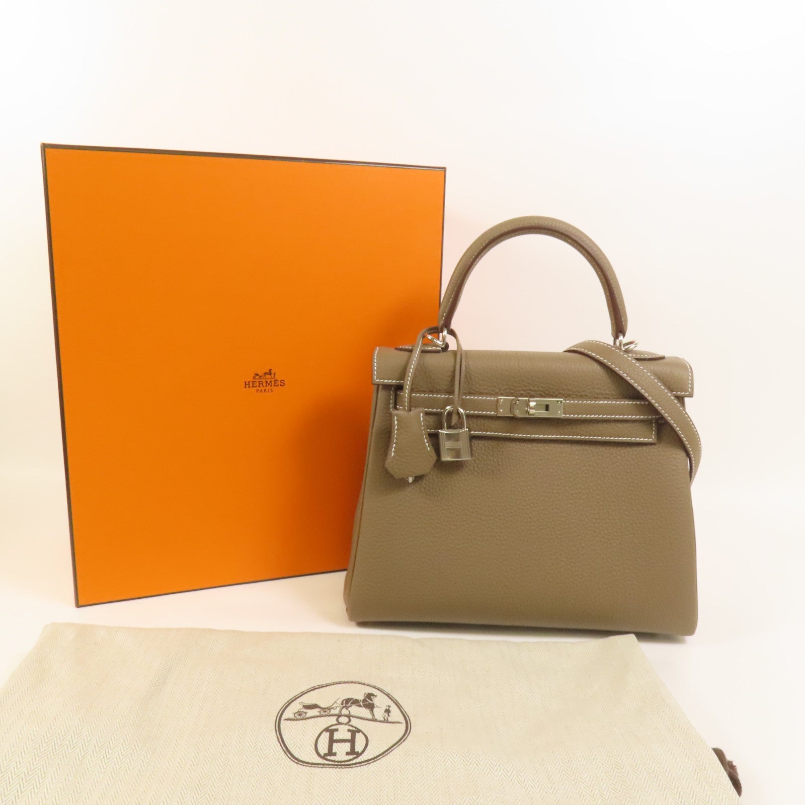 HERMES Togo皮革Kelly 25銀扣手挽肩背兩用袋Etoupe