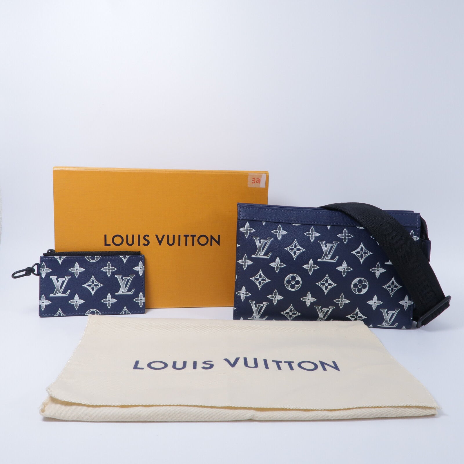 LOUIS VUITTON Monogram Shadow Gaston Wearable Wallet肩背袋