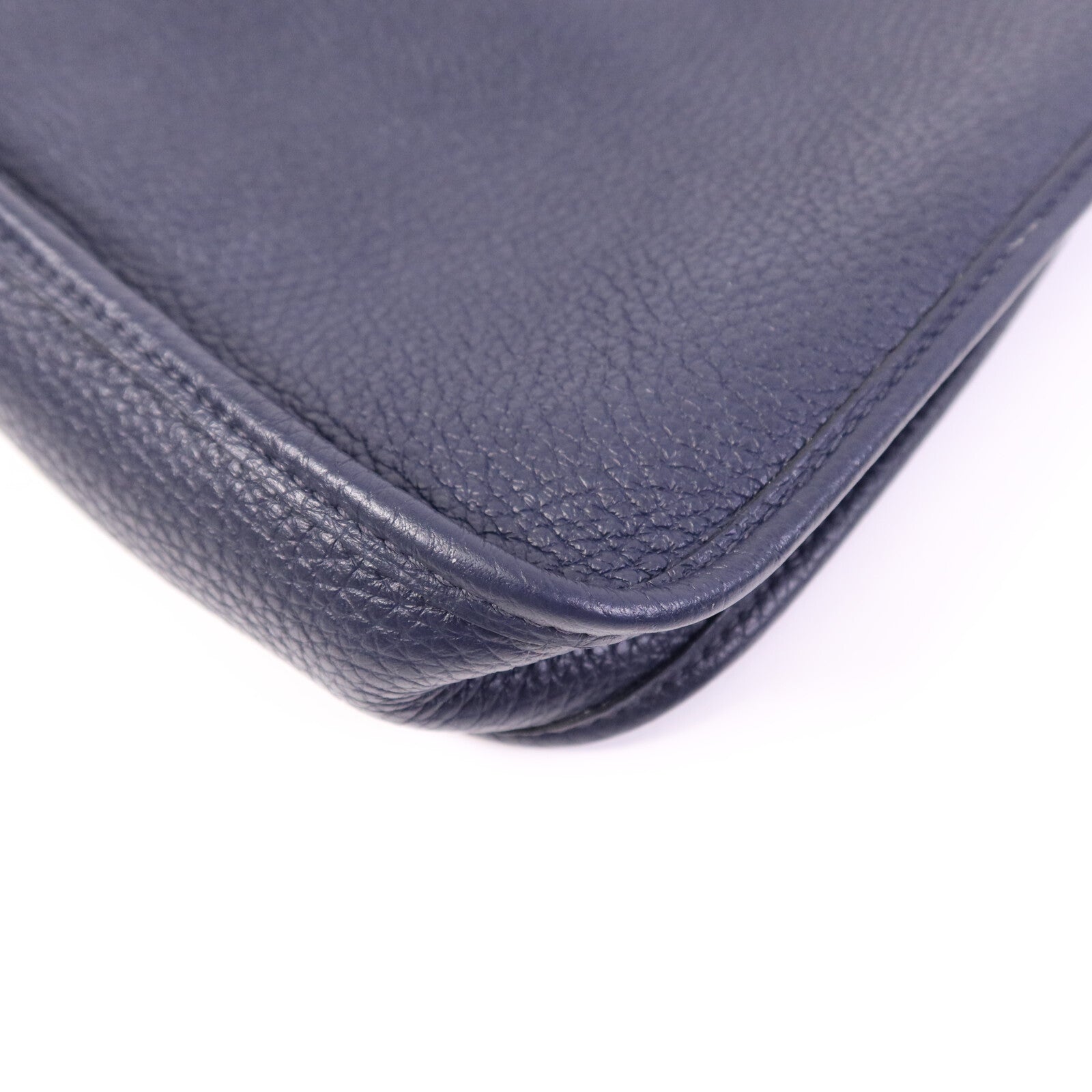 HERMES Clemence皮革Evelyne TPM銀扣肩背袋Bleu Nuit
