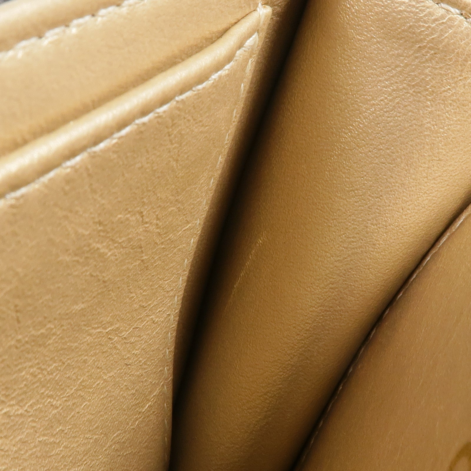 CHANEL 牛皮皮革Chain Shoulder金扣鏈帶肩背袋