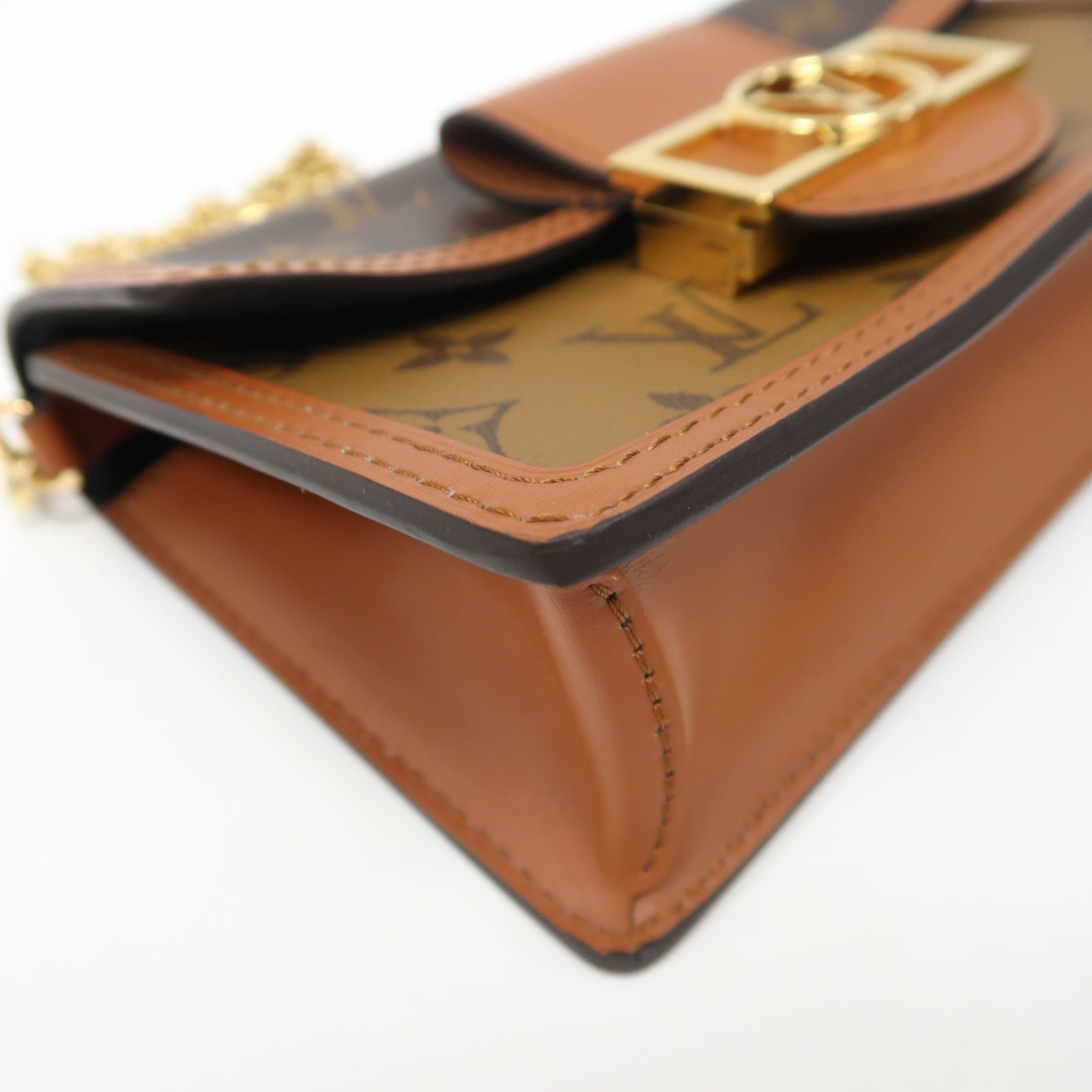 LOUIS VUITTON 【激減優惠】Monogram Dauphine Chain Wallet金扣鏈帶肩背袋啡色