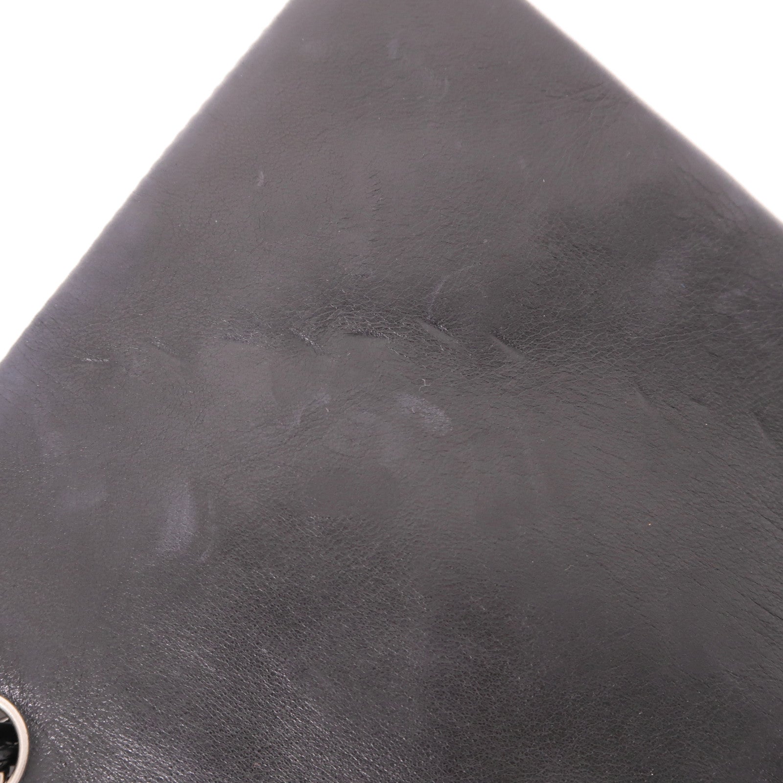 CHANEL 漆皮皮革Maxi Classic銀扣鏈帶肩背袋