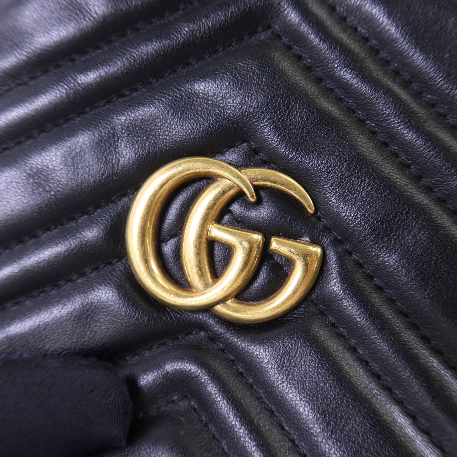 GUCCI 皮革GG Marmont Bucket金扣鏈帶肩背袋