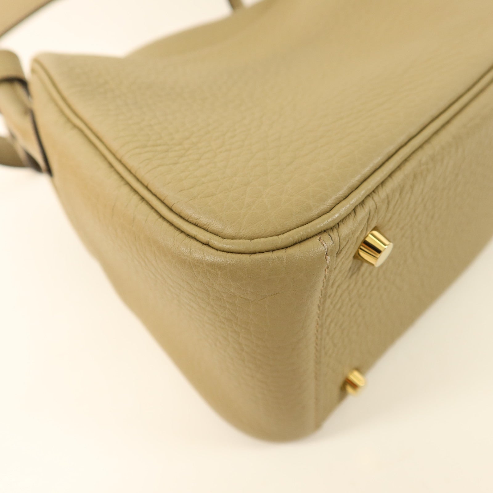 HERMES Clemence皮革Mini Lindy金扣手挽肩背兩用袋Beige Marfa