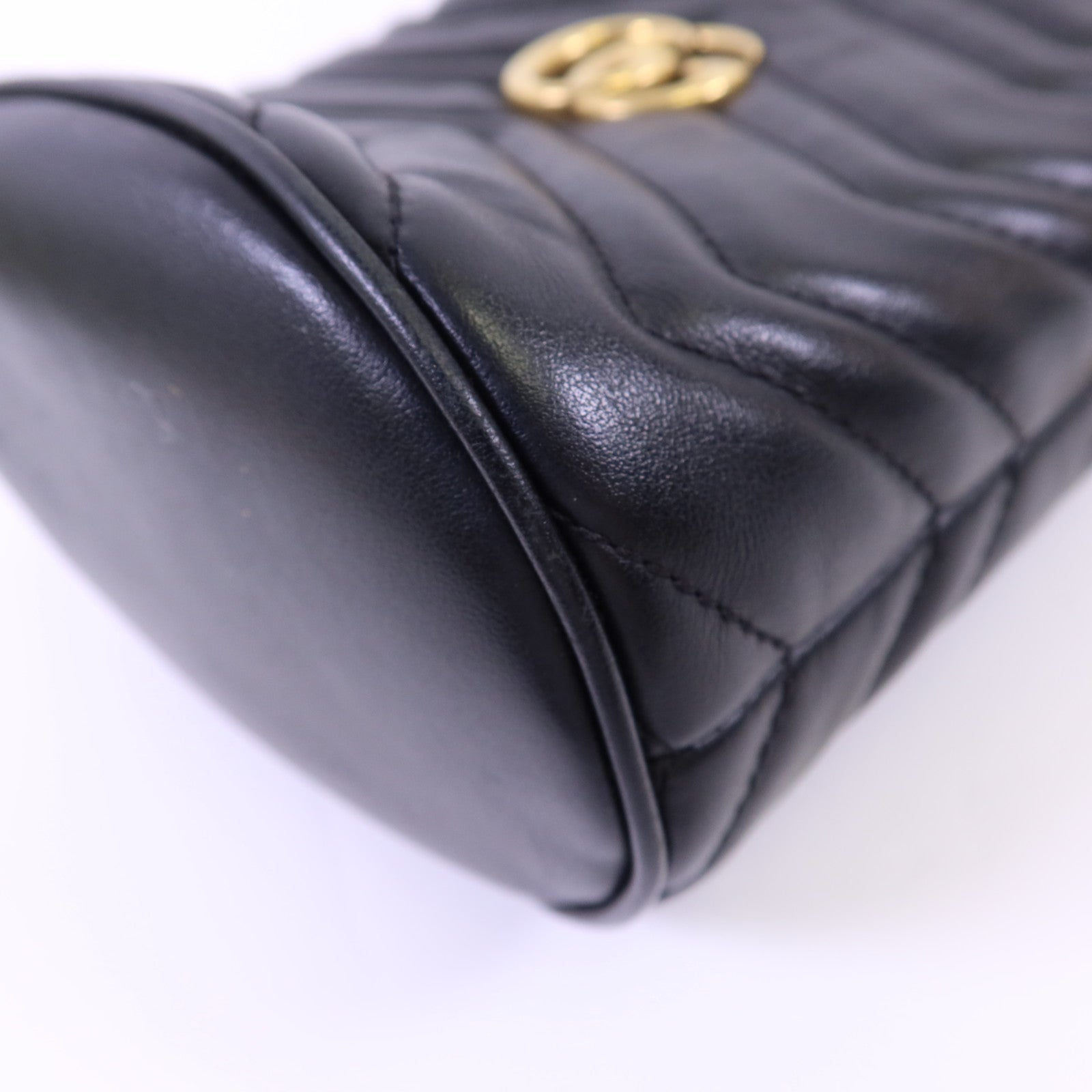 GUCCI 【激減優惠】皮革GG Marmont Bucket金扣鏈帶肩背袋