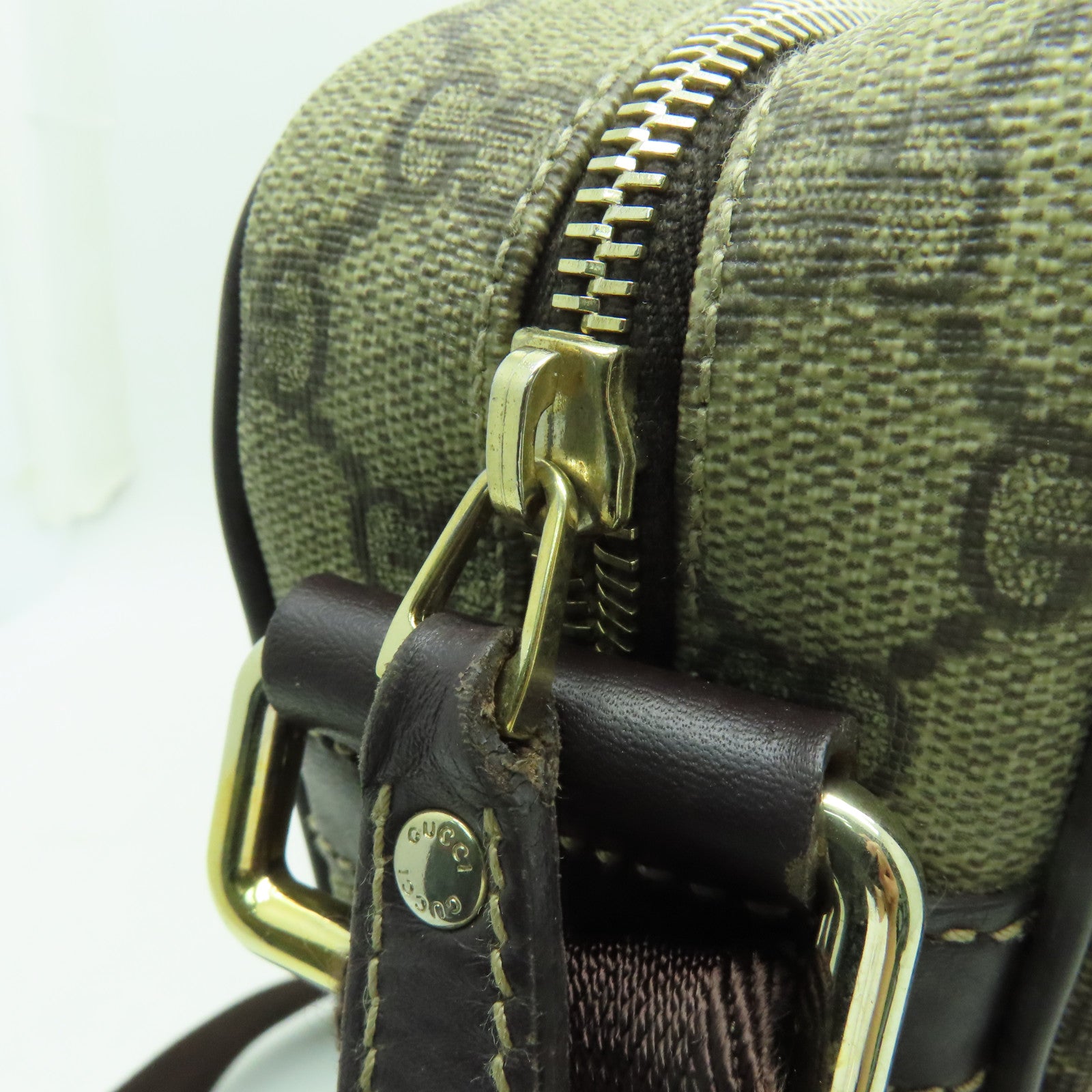 GUCCI 塗層帆布Shoulder Bag金扣肩背袋棕色