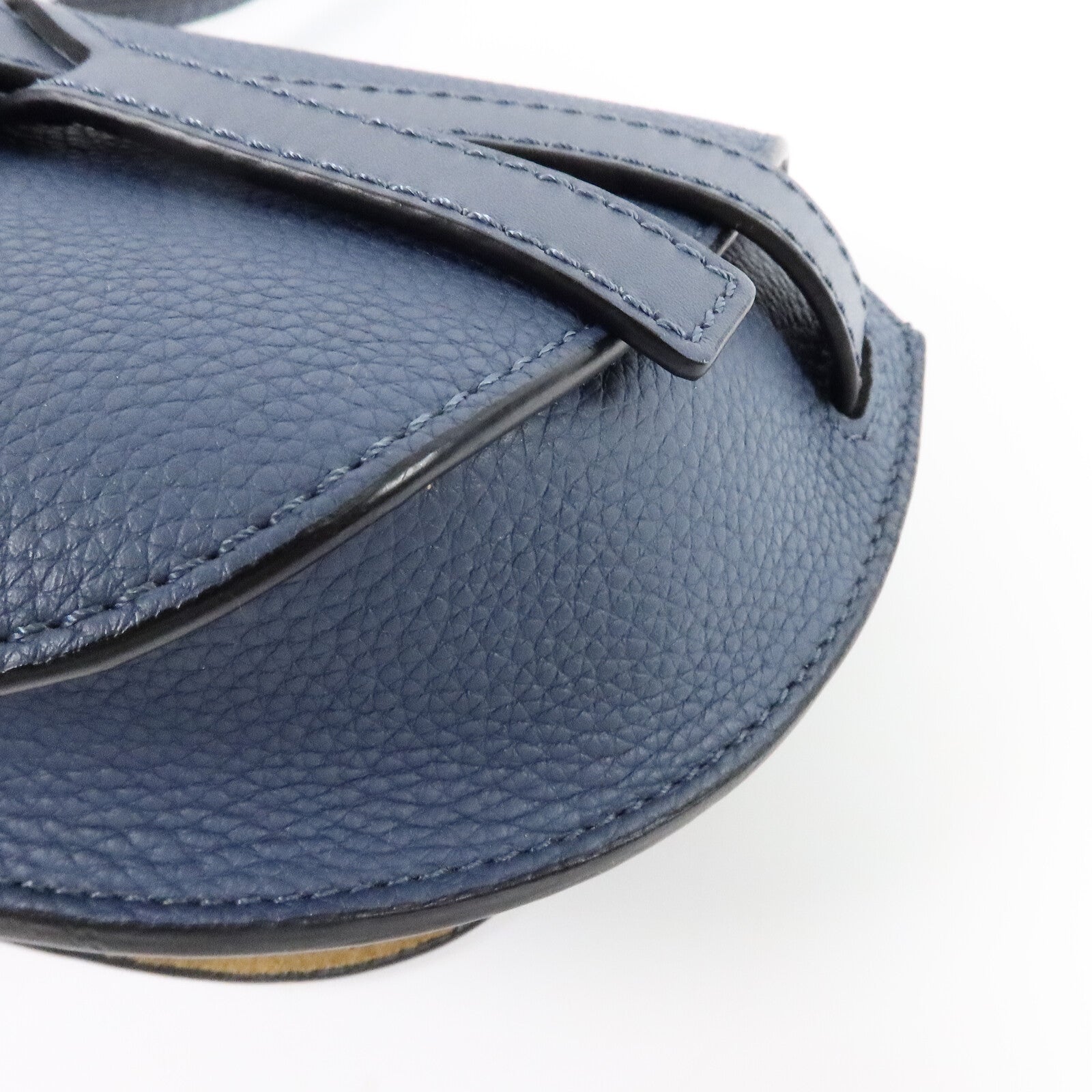 LOEWE 牛皮皮革Mini Gate肩背袋
