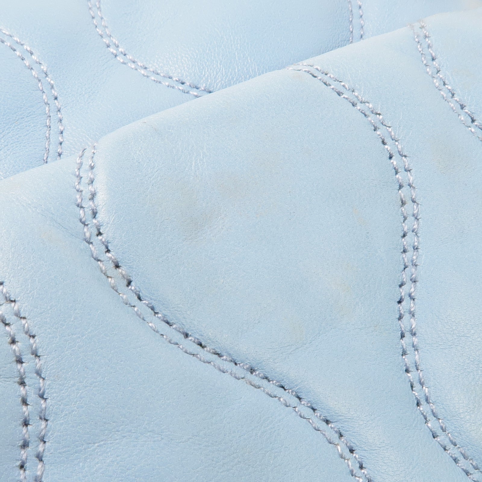 Miu Miu 羊皮皮革Chain Shoulder Bag金扣鏈帶肩背袋