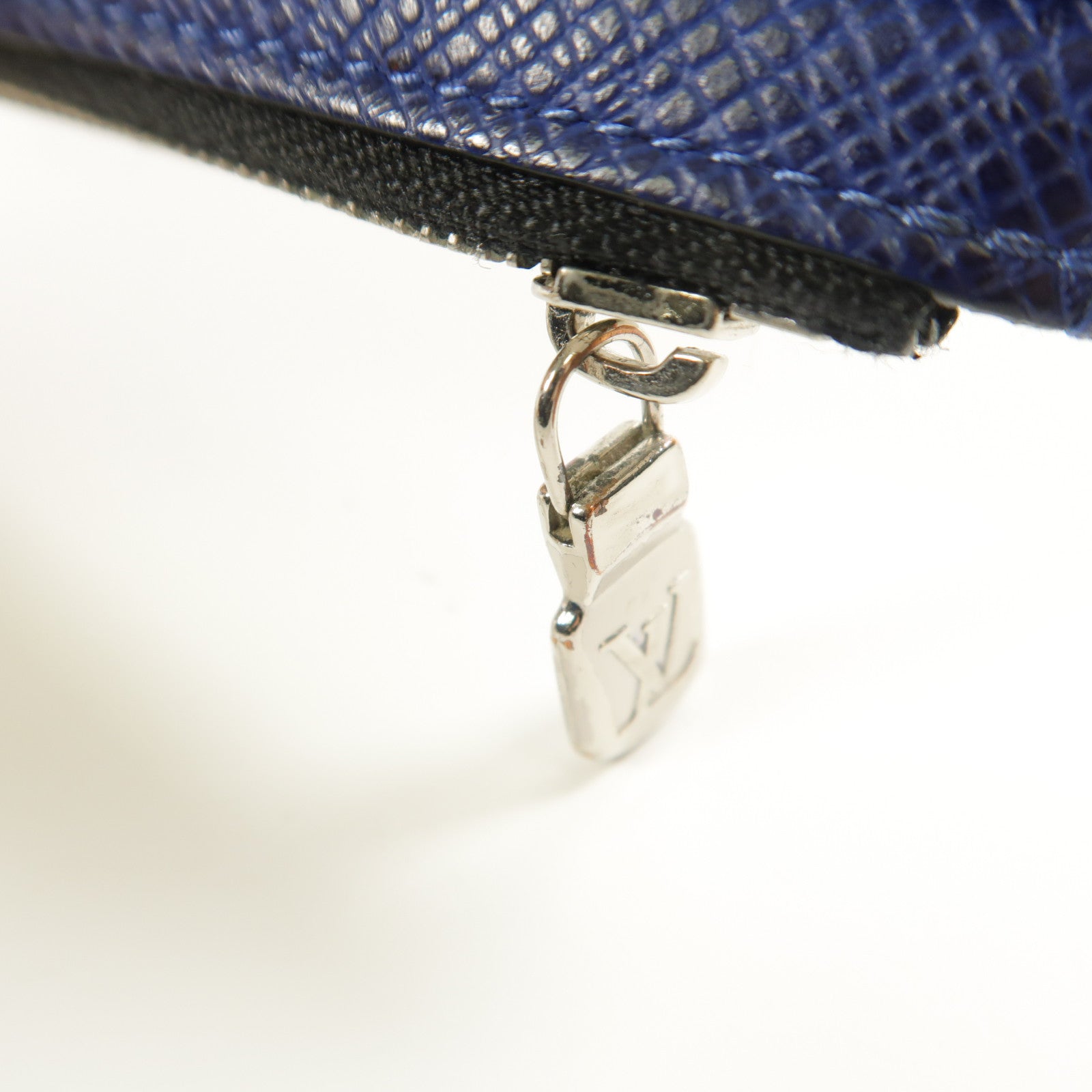 LOUIS VUITTON Monogram/Taiga Taigarama銀扣卡片套