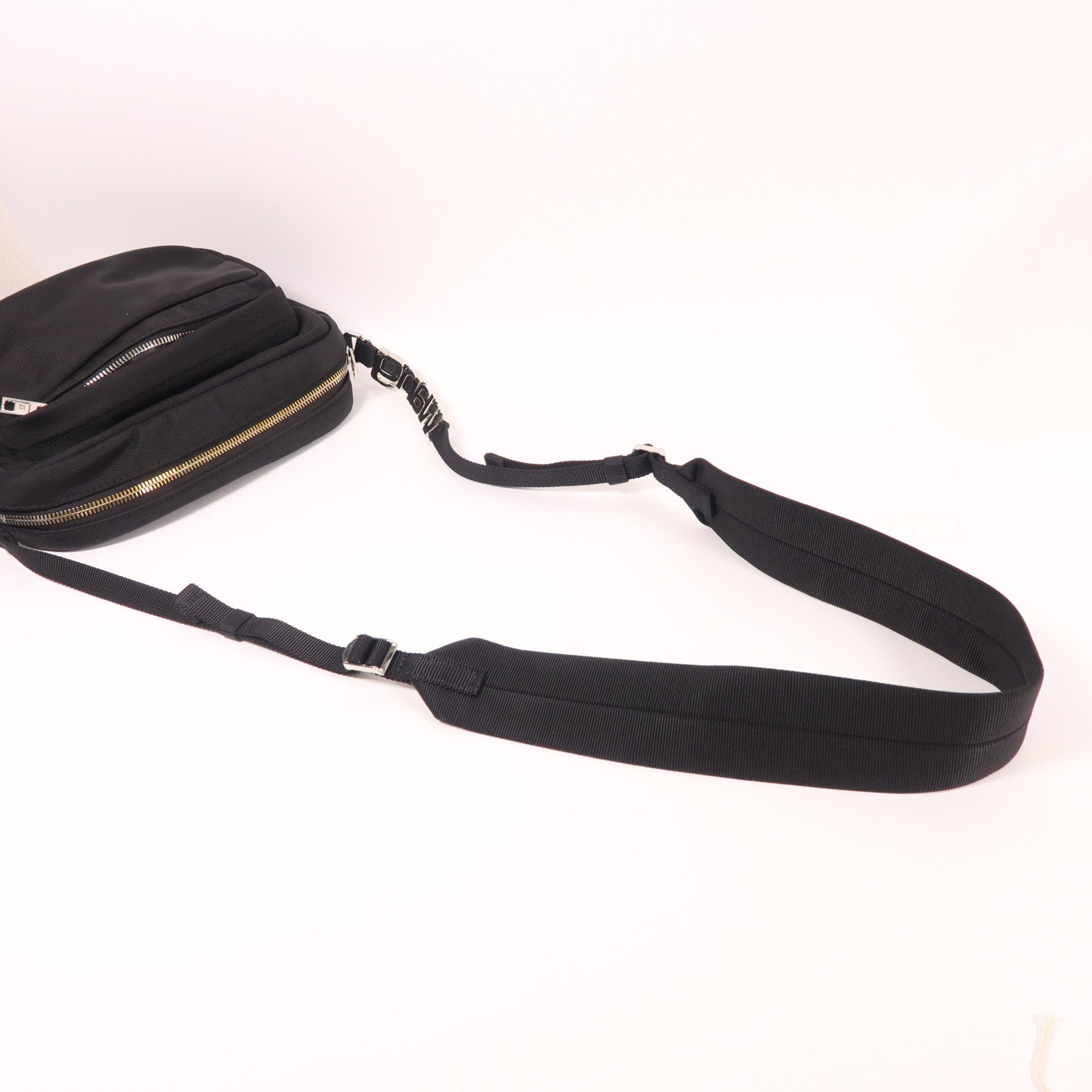 SELECTION 【激減優惠】尼龍Shoulder Bag銀扣肩背袋黑色