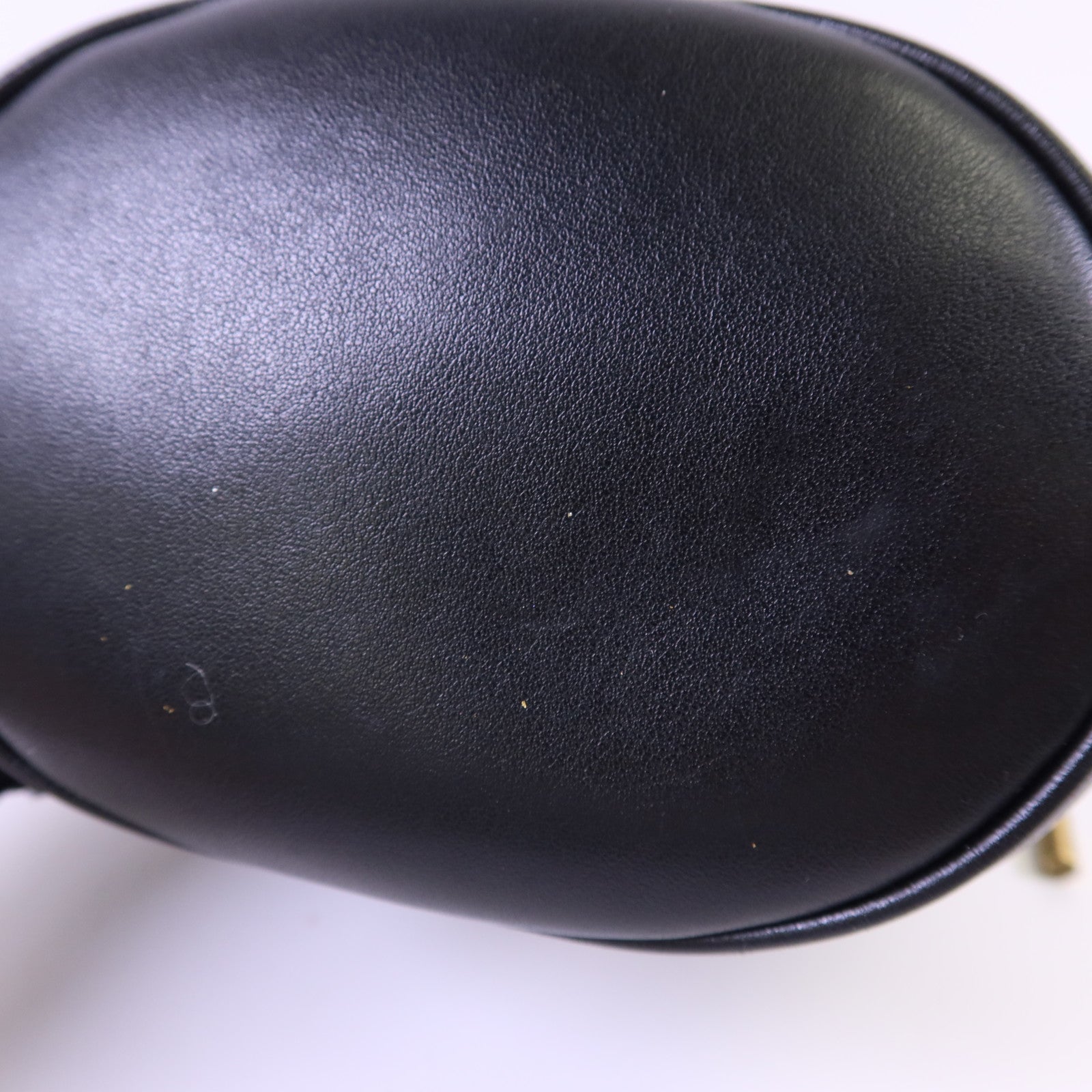 GUCCI 皮革GG Marmont Bucket金扣鏈帶肩背袋