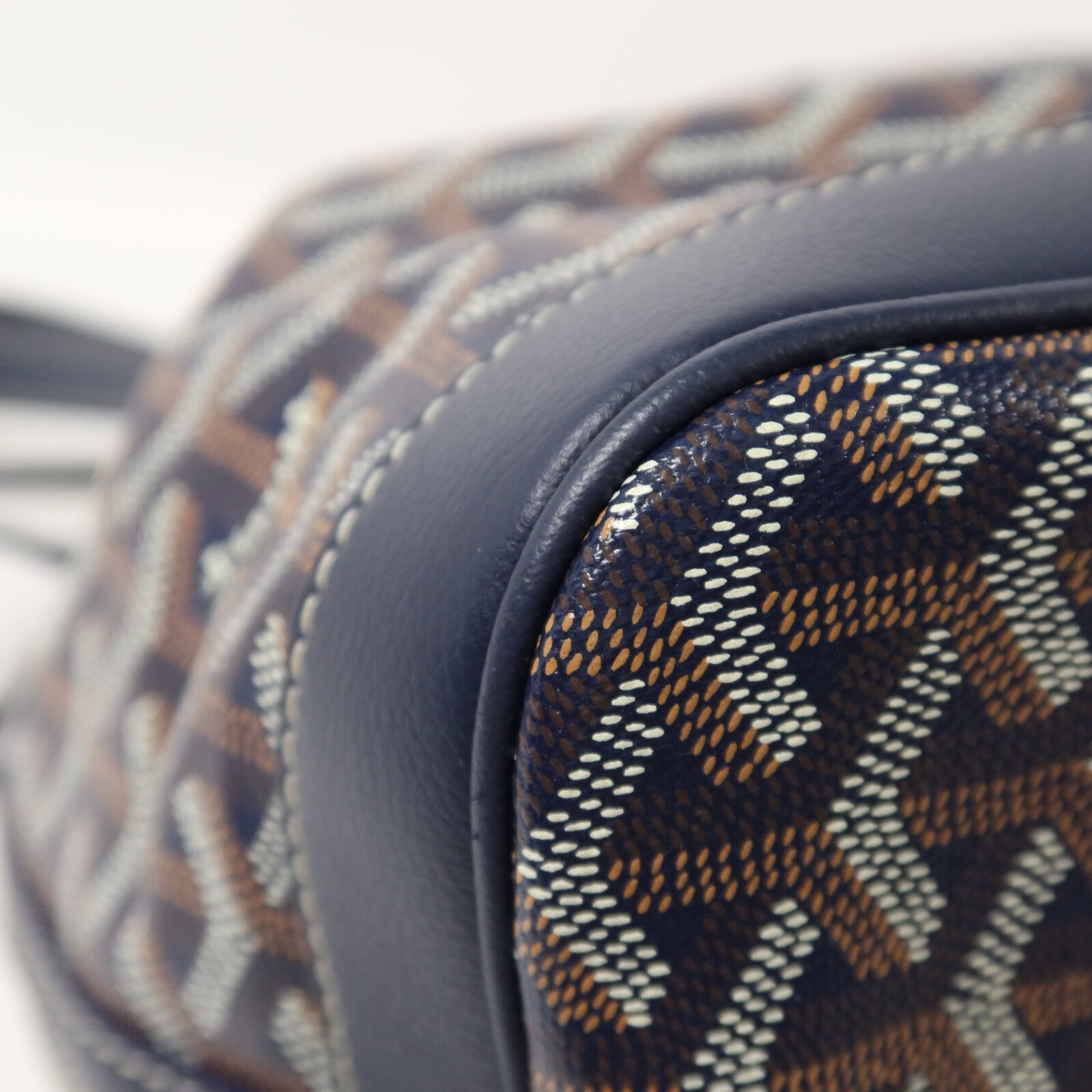 GOYARD 塗層帆布Petit Flot Bucket銀扣肩背袋