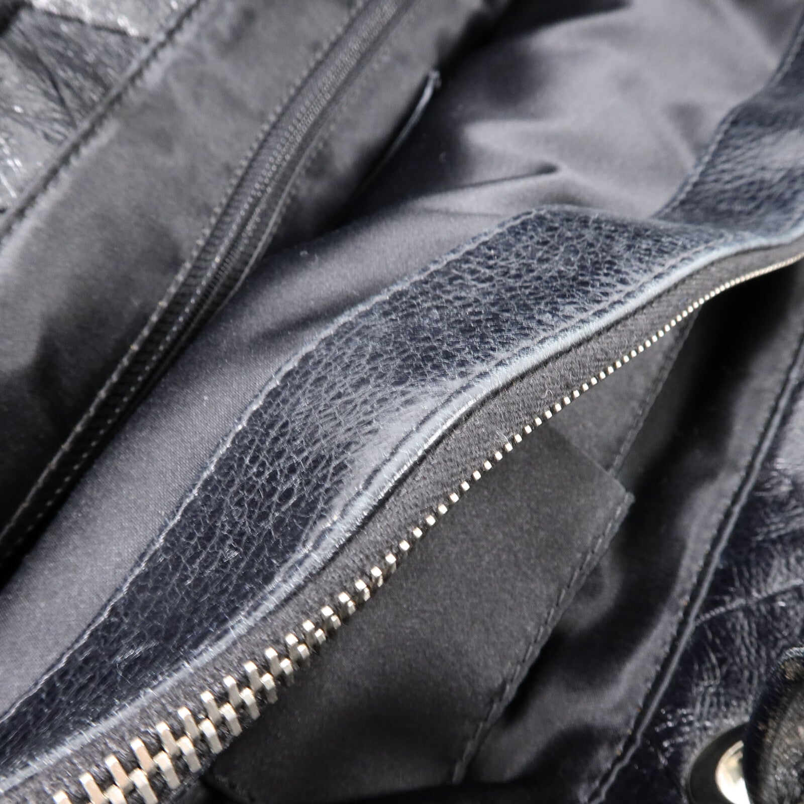 CHANEL 牛皮皮革On The Road Large Tote手挽袋
