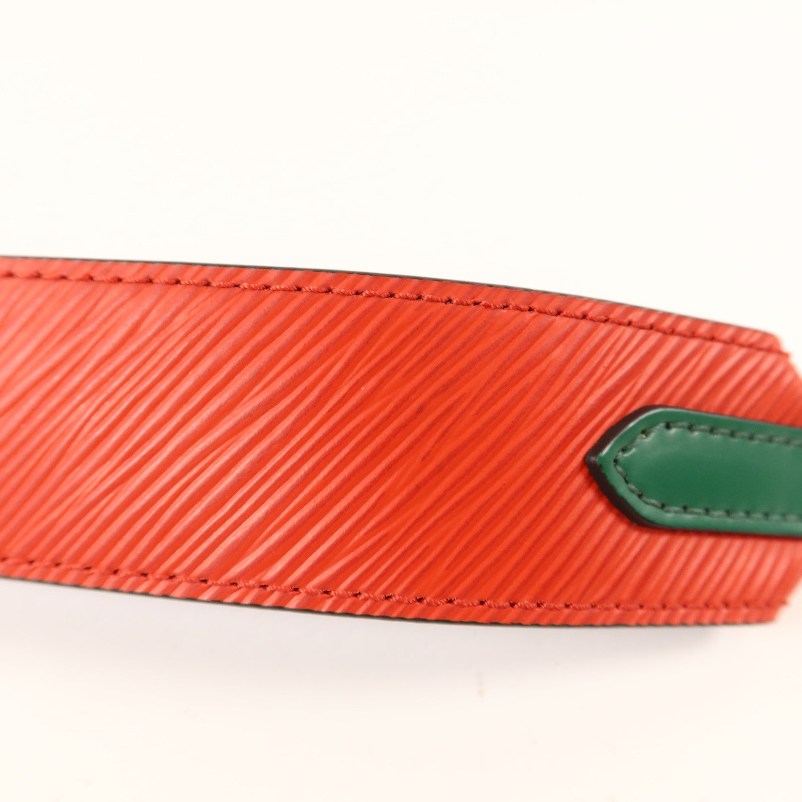 LOUIS VUITTON Epi Wide Shoulder Strap 90cm銀扣肩帶