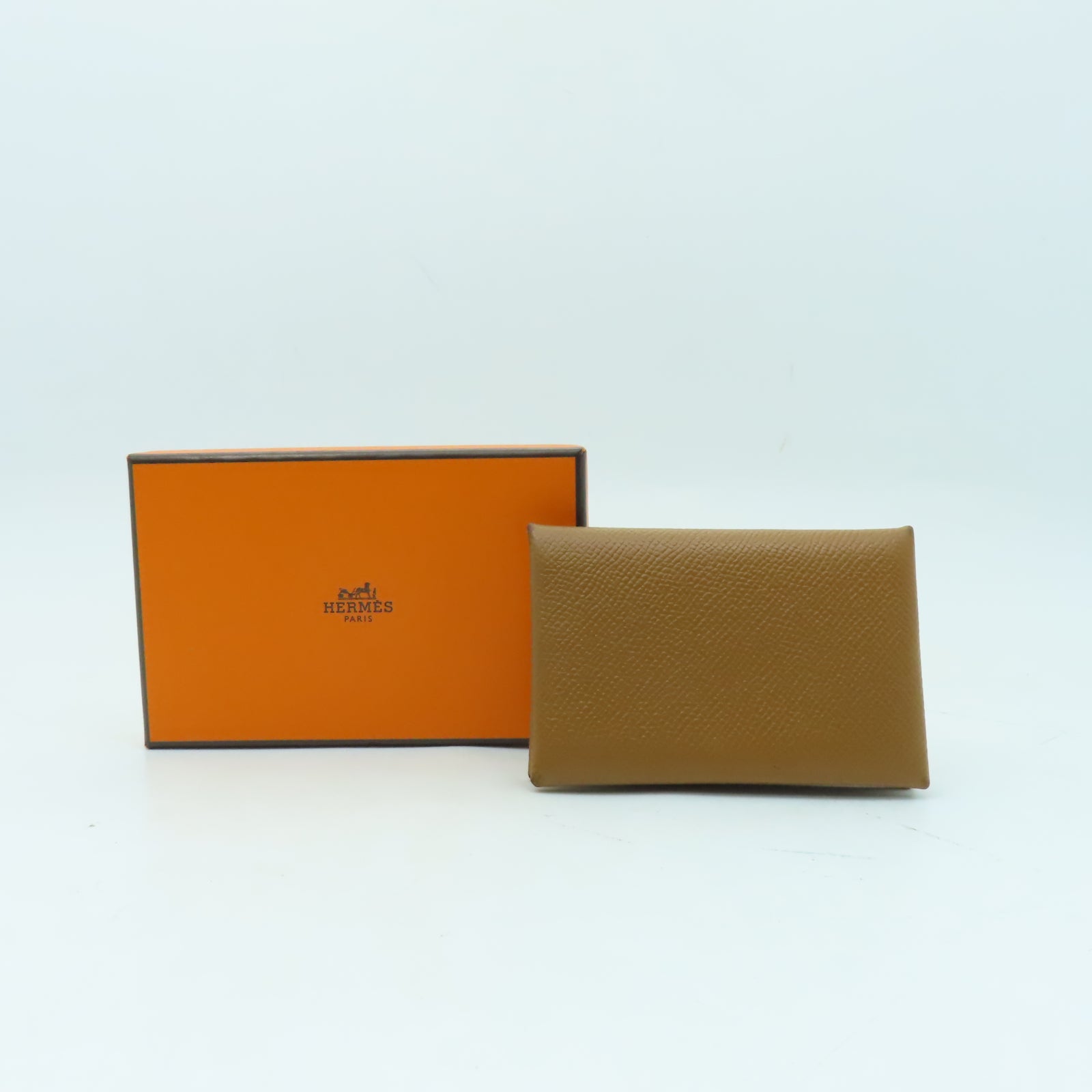 HERMES 【激減優惠】Epsom皮革Calvi銀扣卡片套Gold經典駝色
