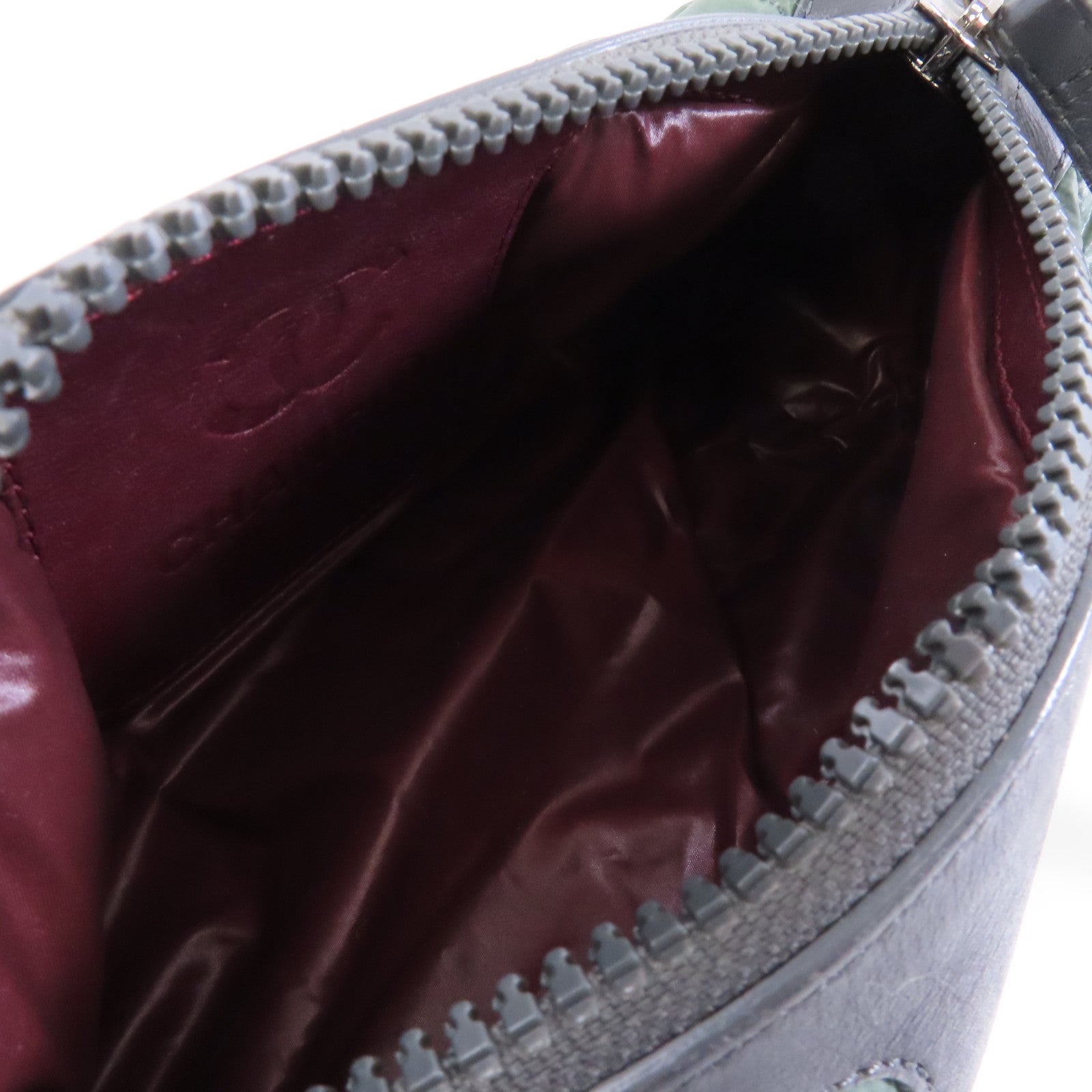 CHANEL 菱格尼龍Clutch Bag銀扣手拿包綠色