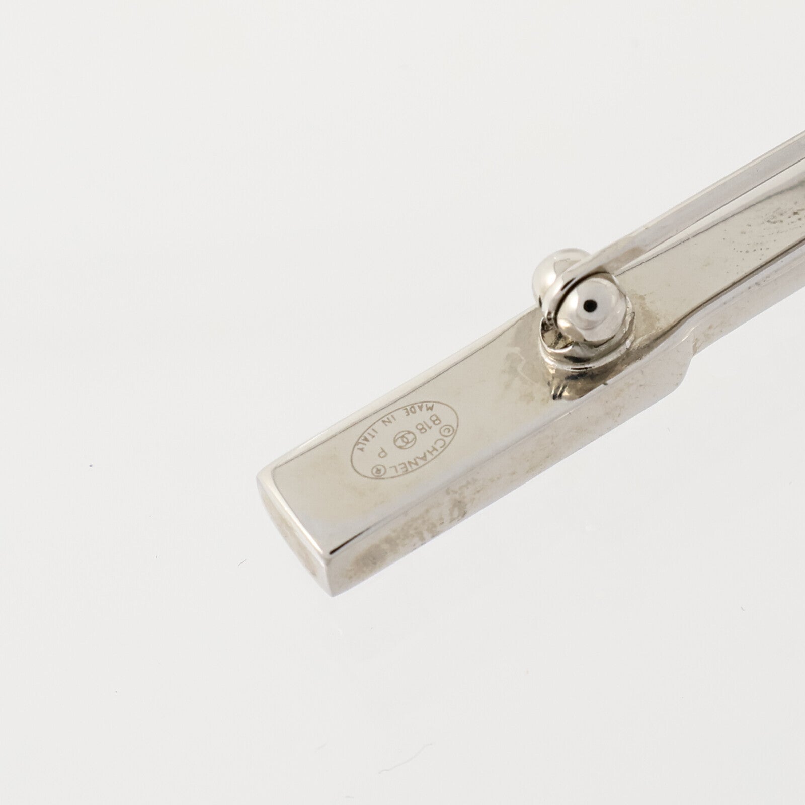 CHANEL 金屬/PVC Brooch銀扣胸針