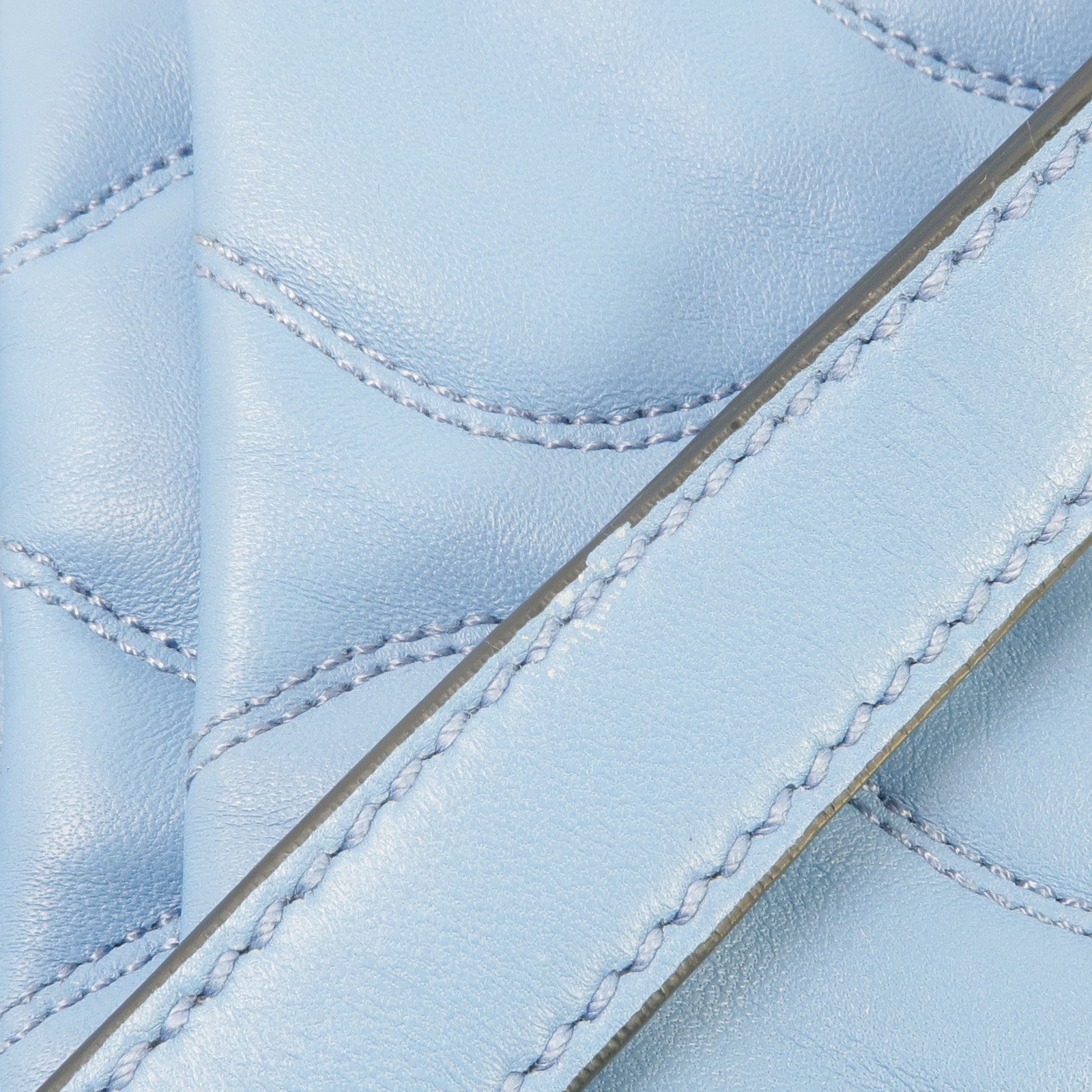 Miu Miu 羊皮皮革Chain Shoulder Bag金扣鏈帶肩背袋