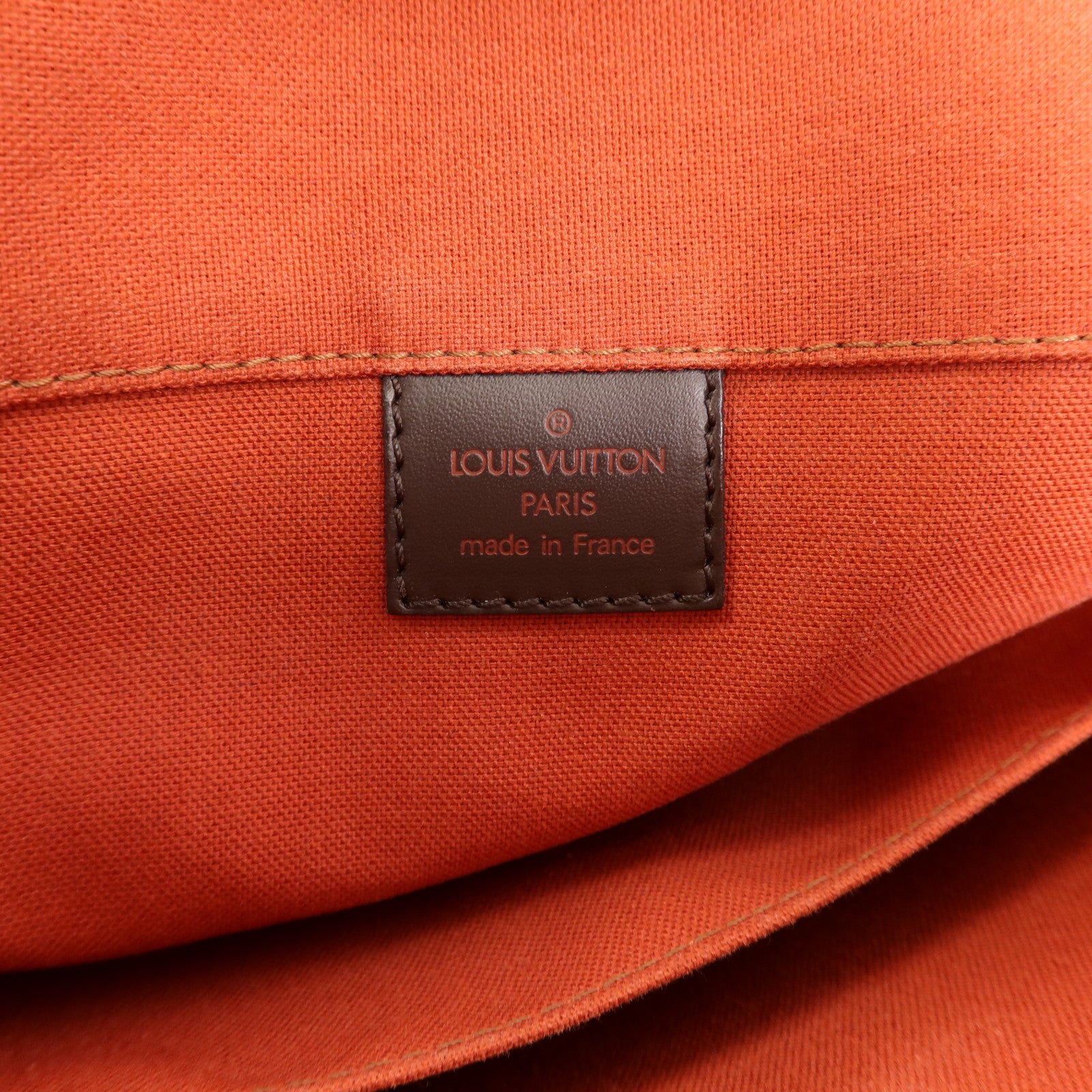 LOUIS VUITTON Damier Bastille金扣肩背袋