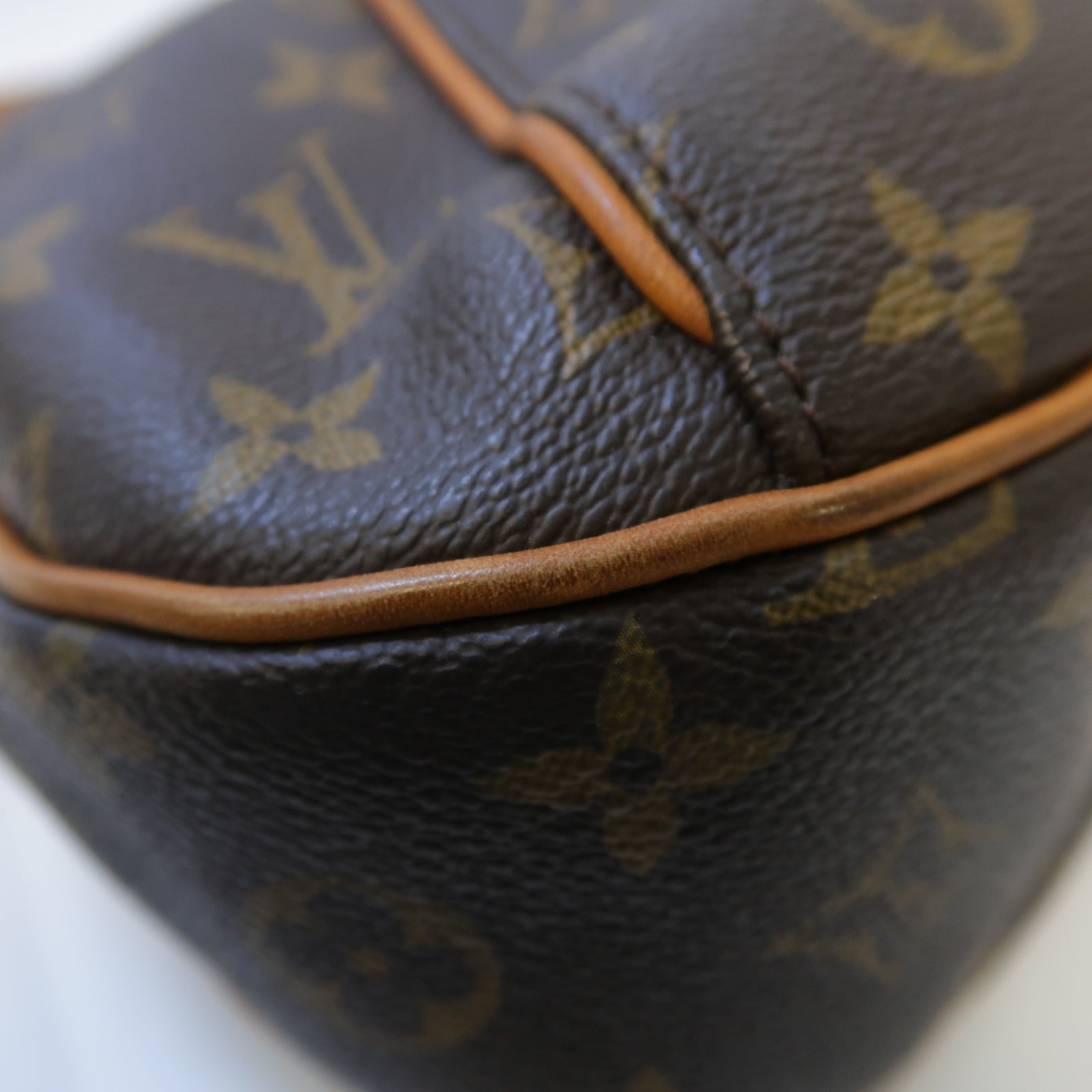 LOUIS VUITTON 【激減優惠】Monogram Thames GM金扣肩背袋啡色