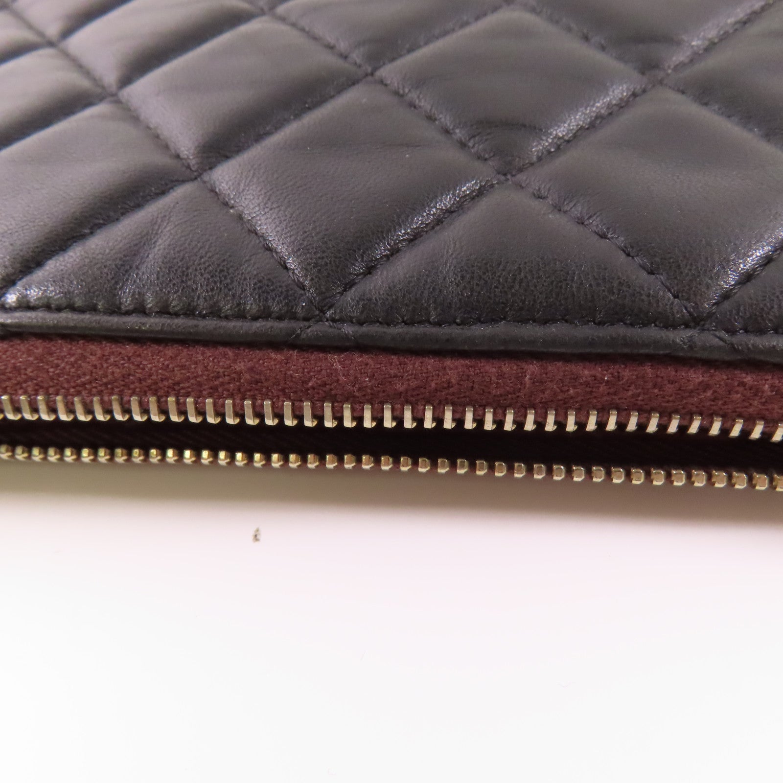 CHANEL 牛皮皮革Pouch金扣手拿包