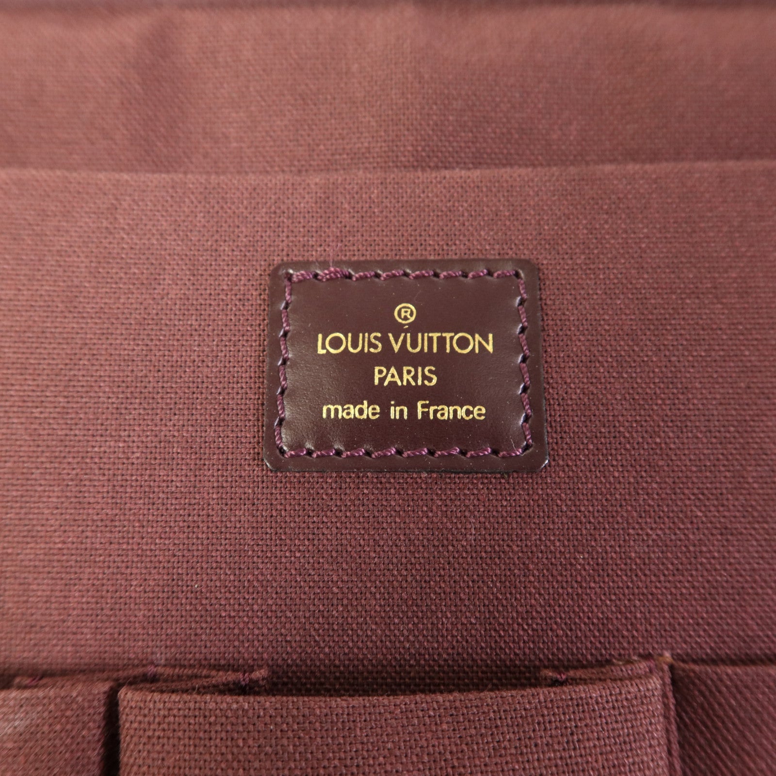 LOUIS VUITTON Taiga Porto Ordinatur Odessa金扣手挽肩背兩用袋