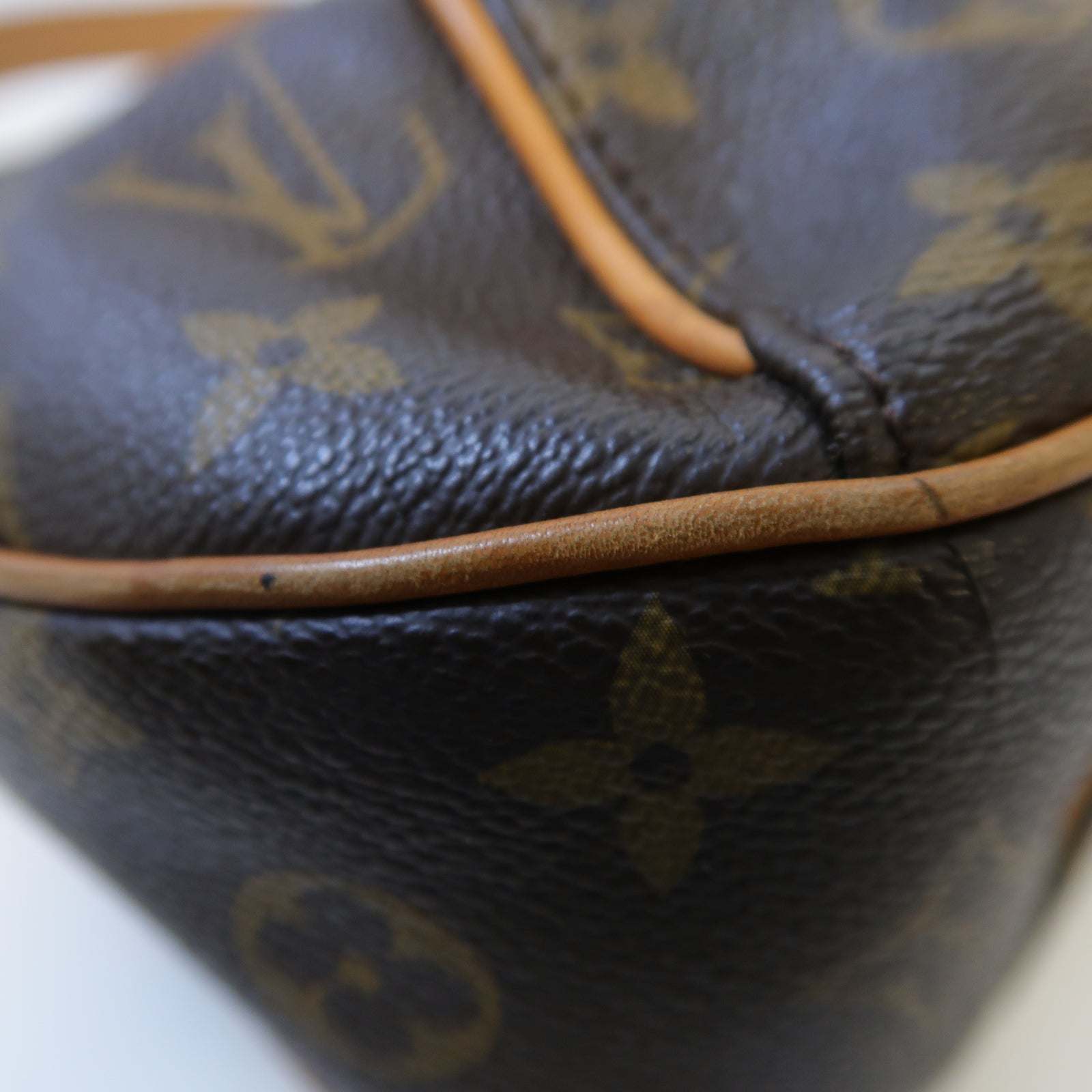 LOUIS VUITTON 【激減優惠】Monogram Thames GM金扣肩背袋啡色