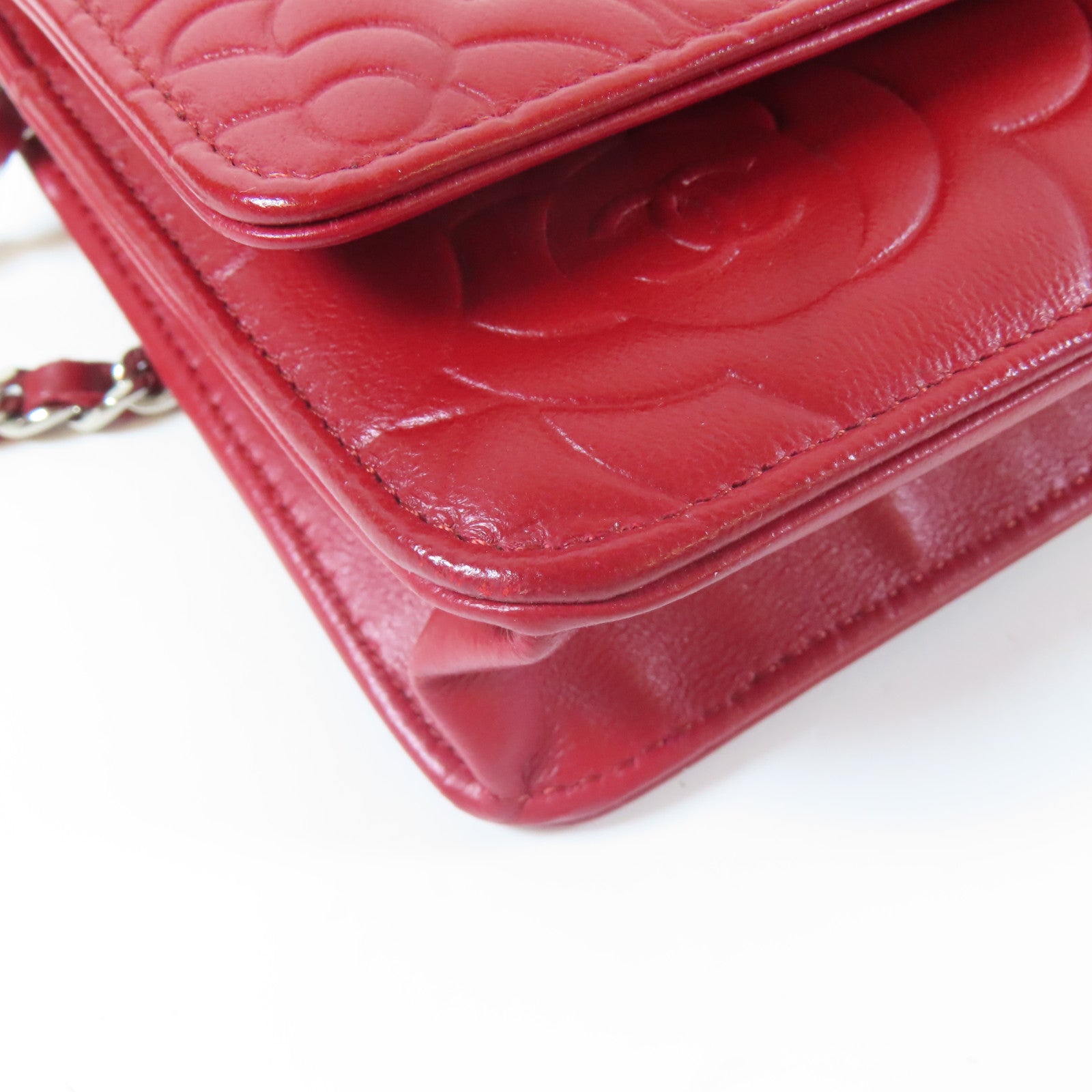 CHANEL 【激減優惠】羊皮皮革Camellia Wallet On Chain銀扣鏈帶肩背袋紅色