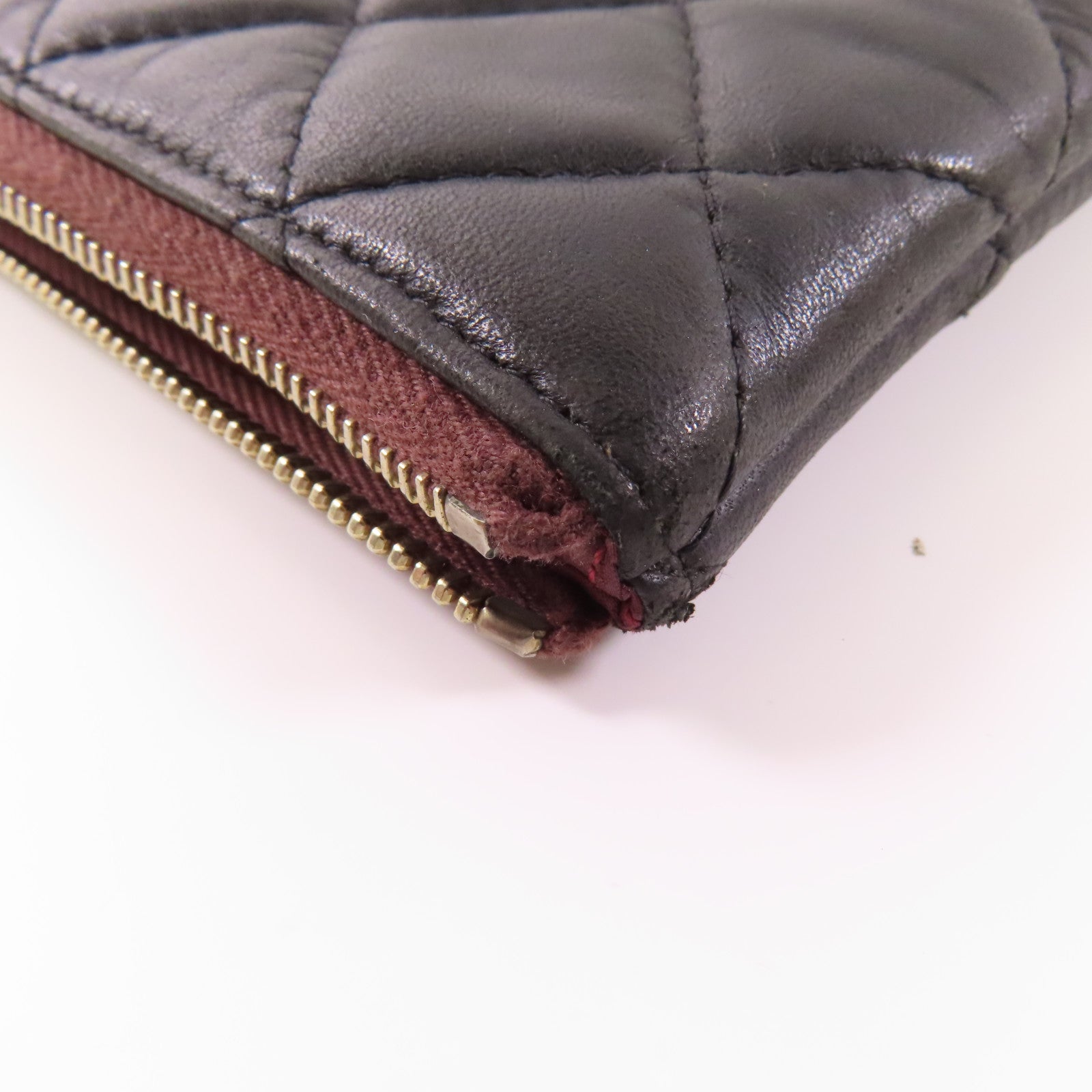 CHANEL 牛皮皮革Pouch金扣手拿包